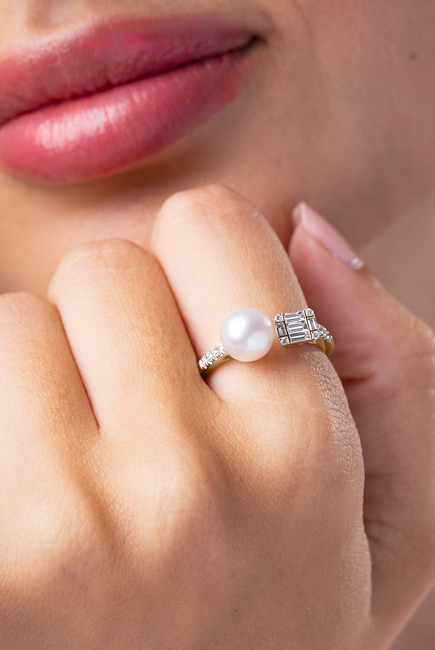 Starlight Ring, 18k Yellow Gold, Diamonds & Akoya Pearl