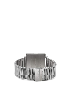 W39 Fine Steel Milanaise Strap Watch