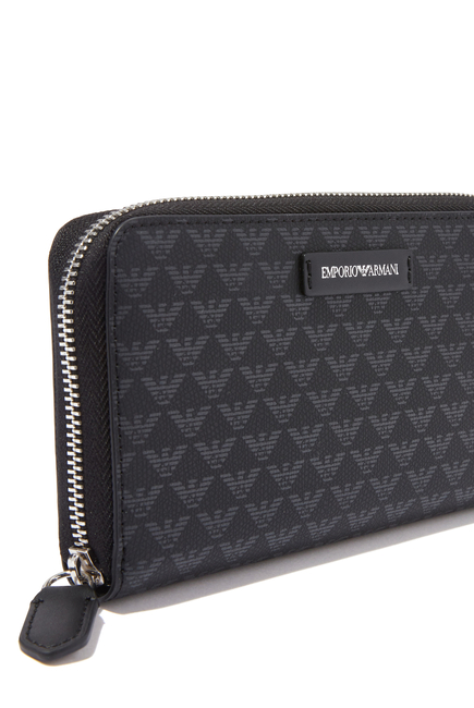 Horizontal Wallet With Embossed Logo