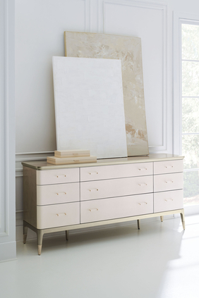 Dreamy Chest of Drawers
