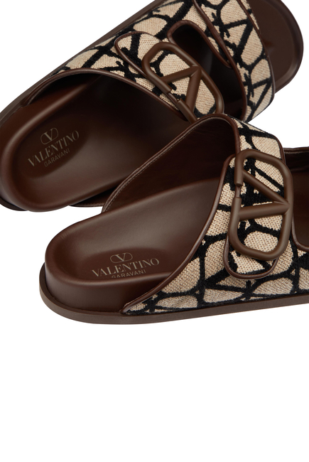 Valentino Garavani VLogo Toile Iconographe Sandals