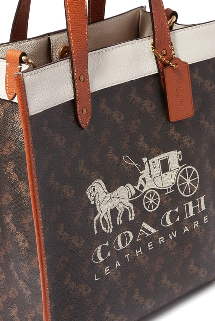 Field Tote in Horse & Carriage Print