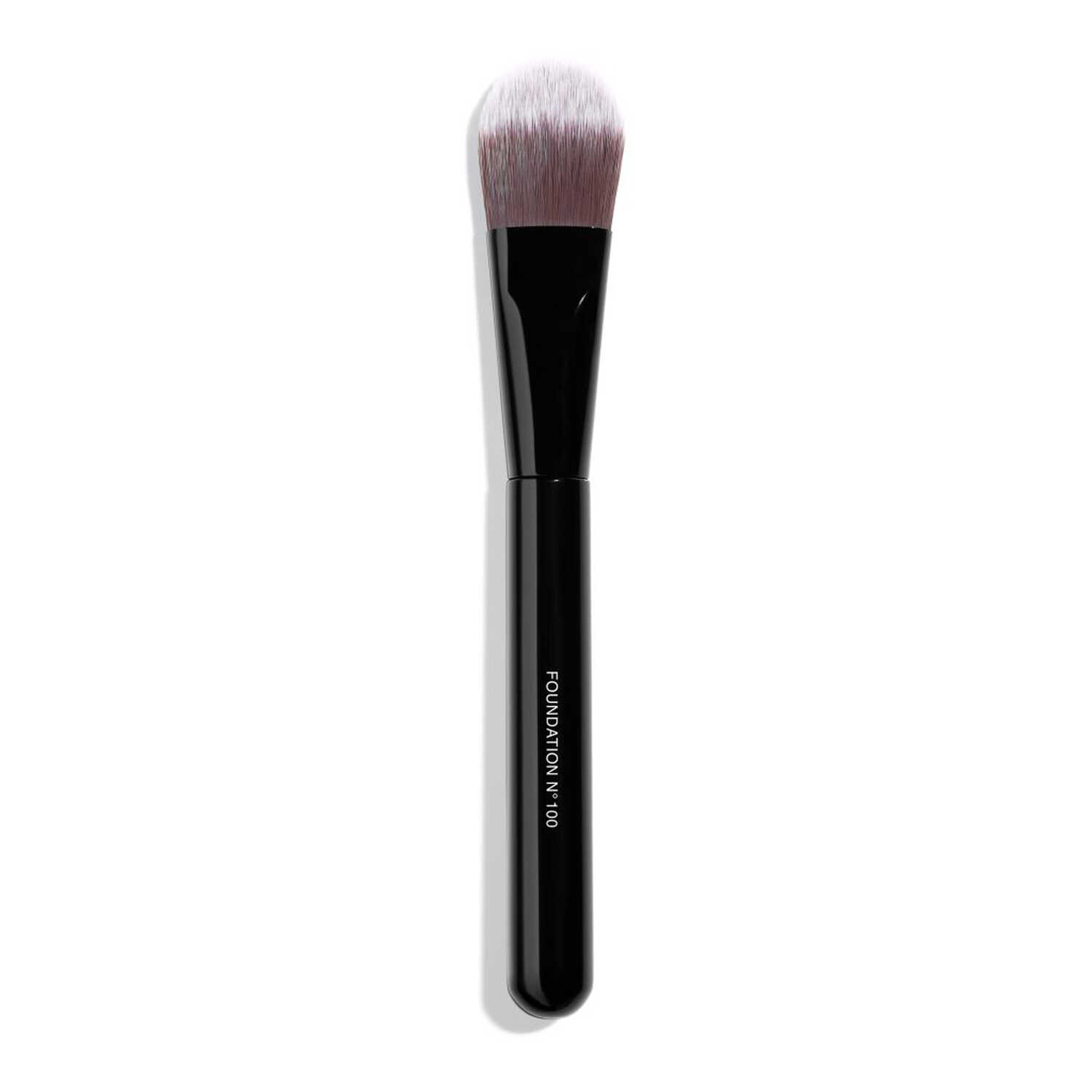 Chanel Fluid Foundation Brush