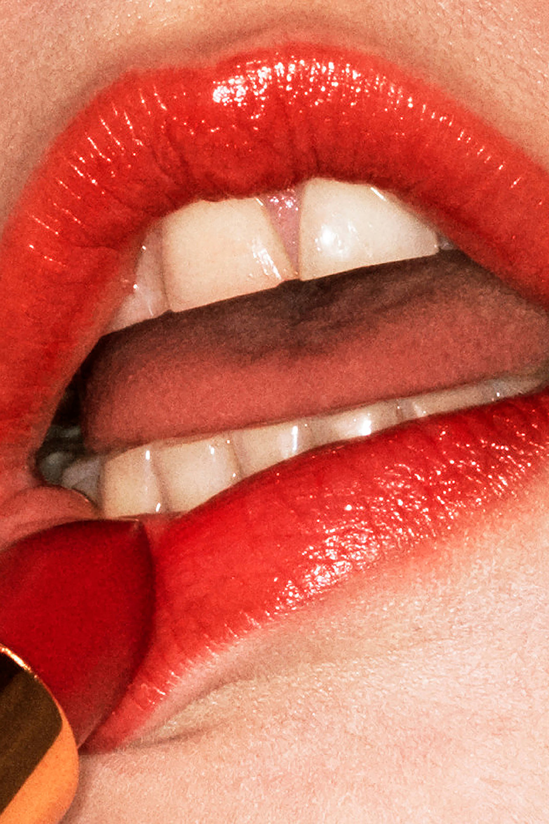 Rouge à Lèvres Voile Sheer Lipstick