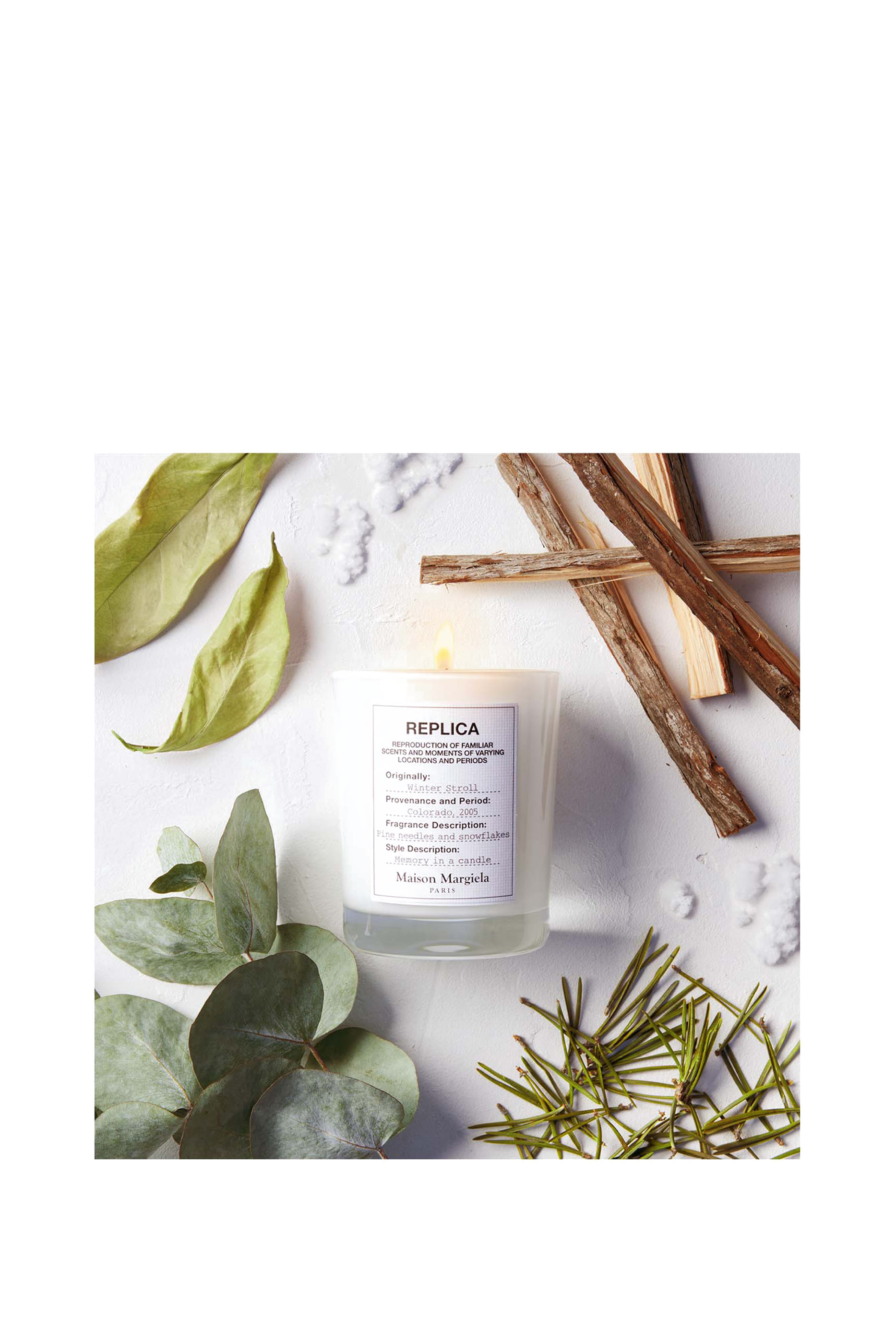 Replica Winter Stroll Limited-Edition Candle