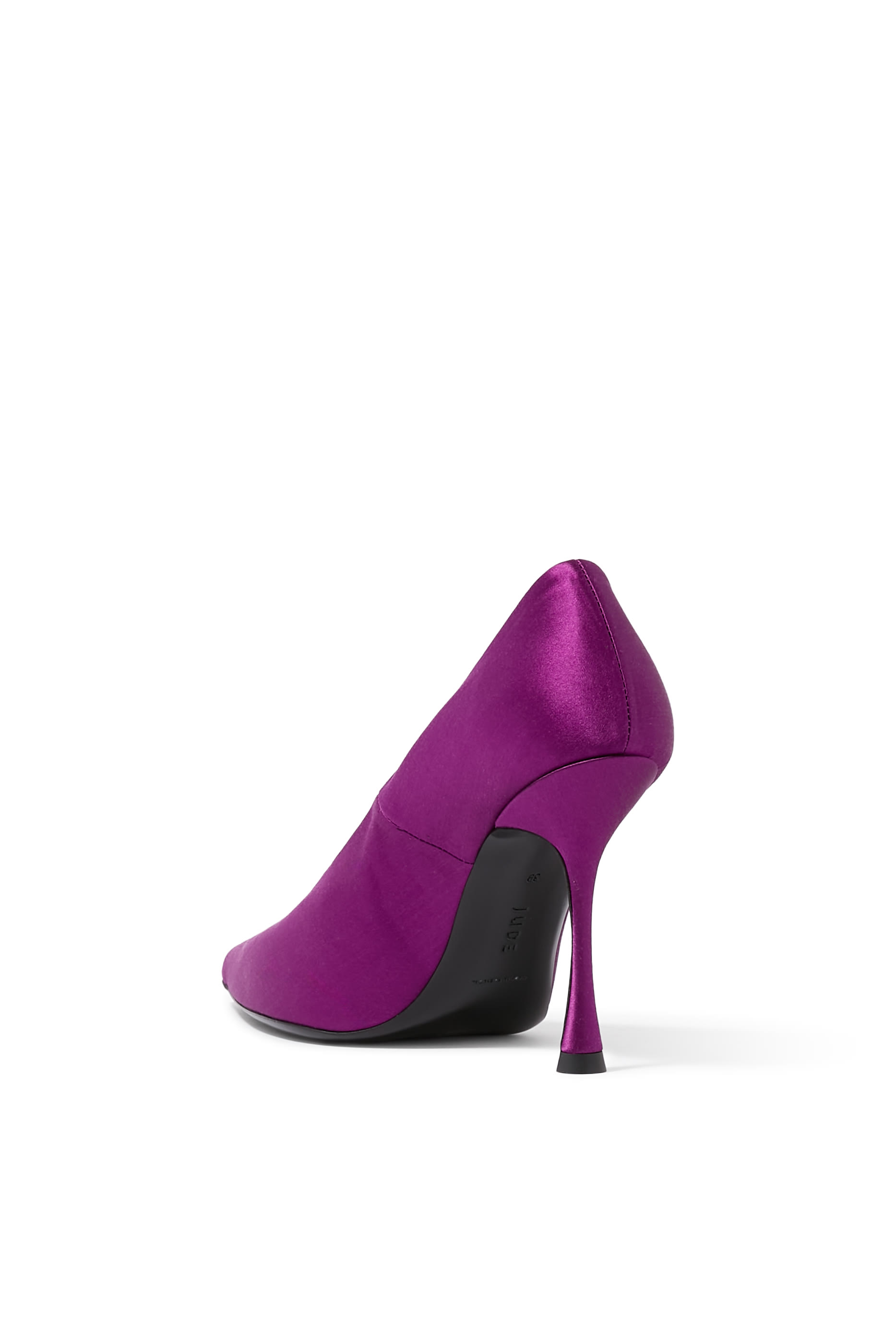  Kiss 105 Pumps