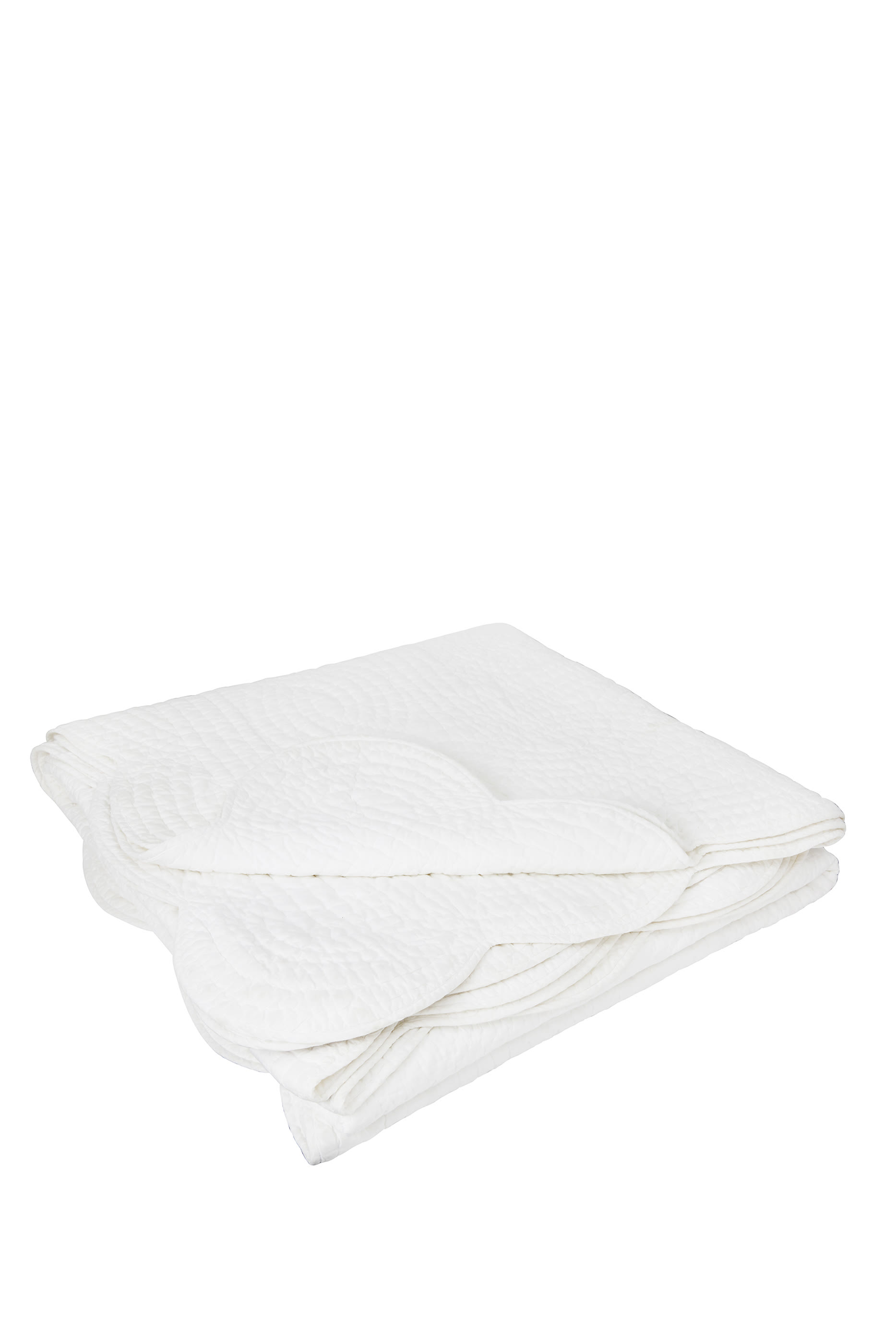 Milfield Scallop Edge Quilt