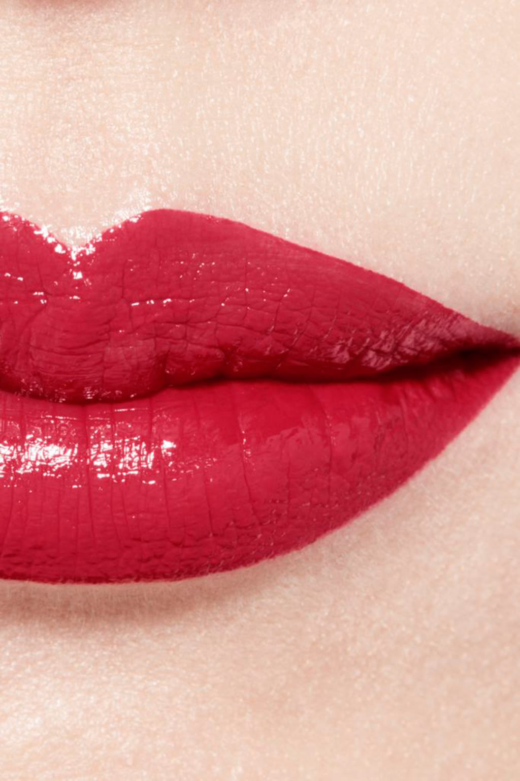 ROUGE COCO BLOOM Hydrating And Plumping Lipstick. Intense, Long-Lasting Colour And Shine