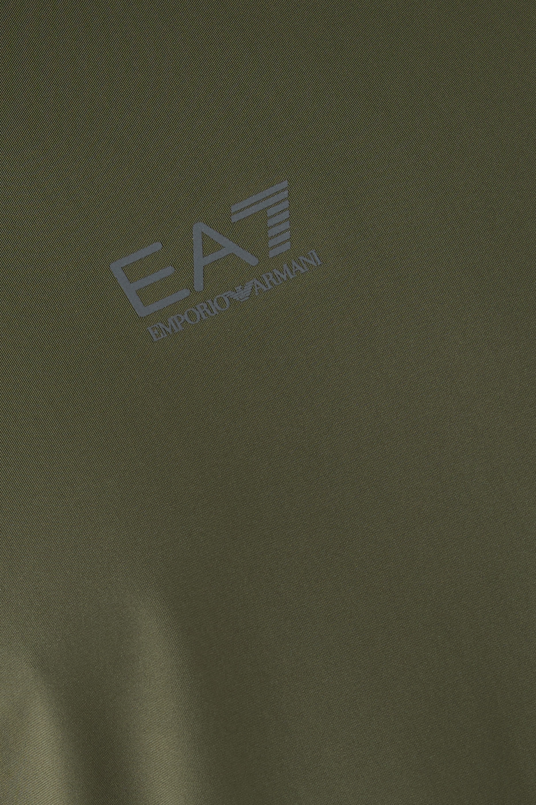  Dynamic Athlete Crewneck T-Shirt 