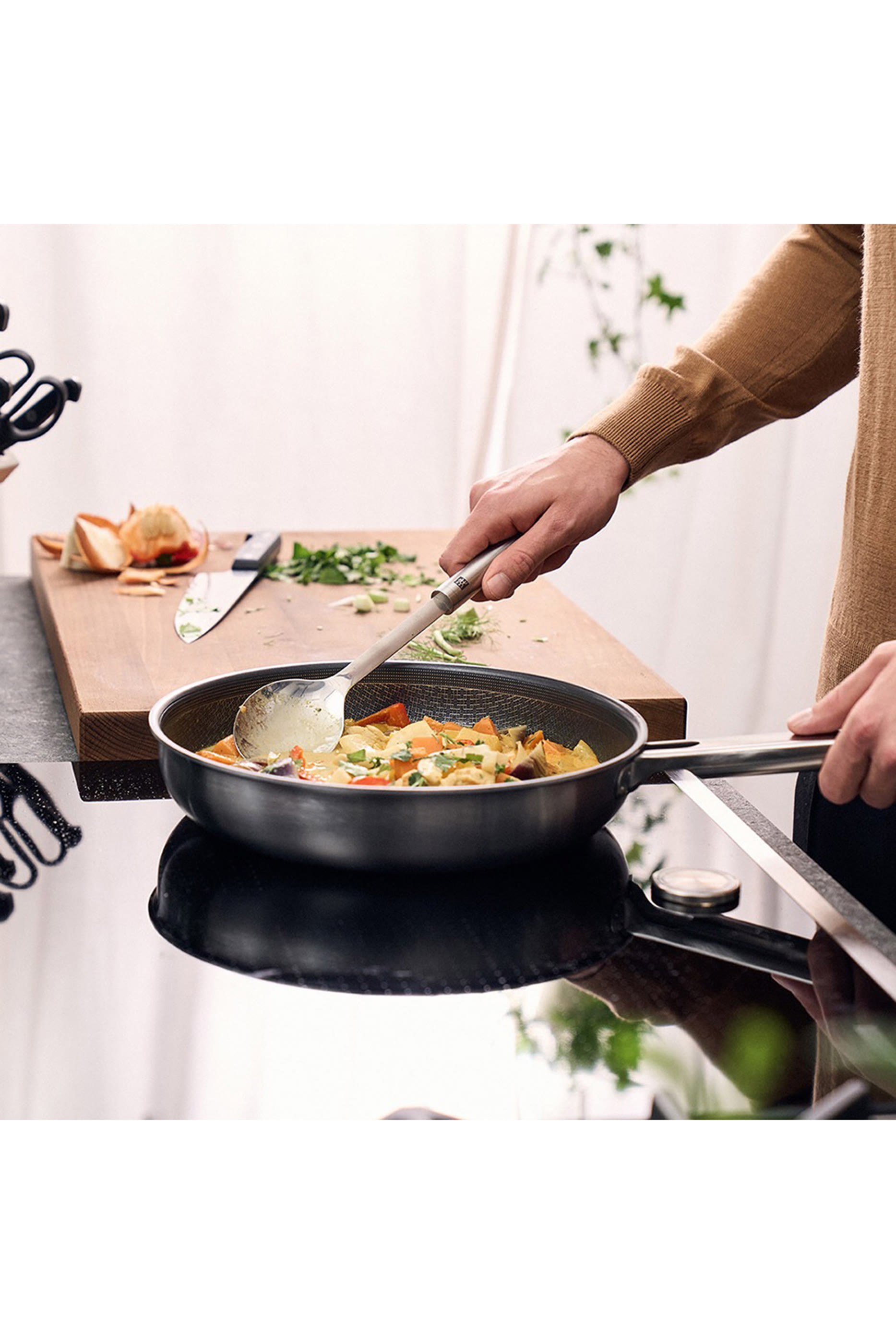 Joy Plus Nonstick Frying Pan
