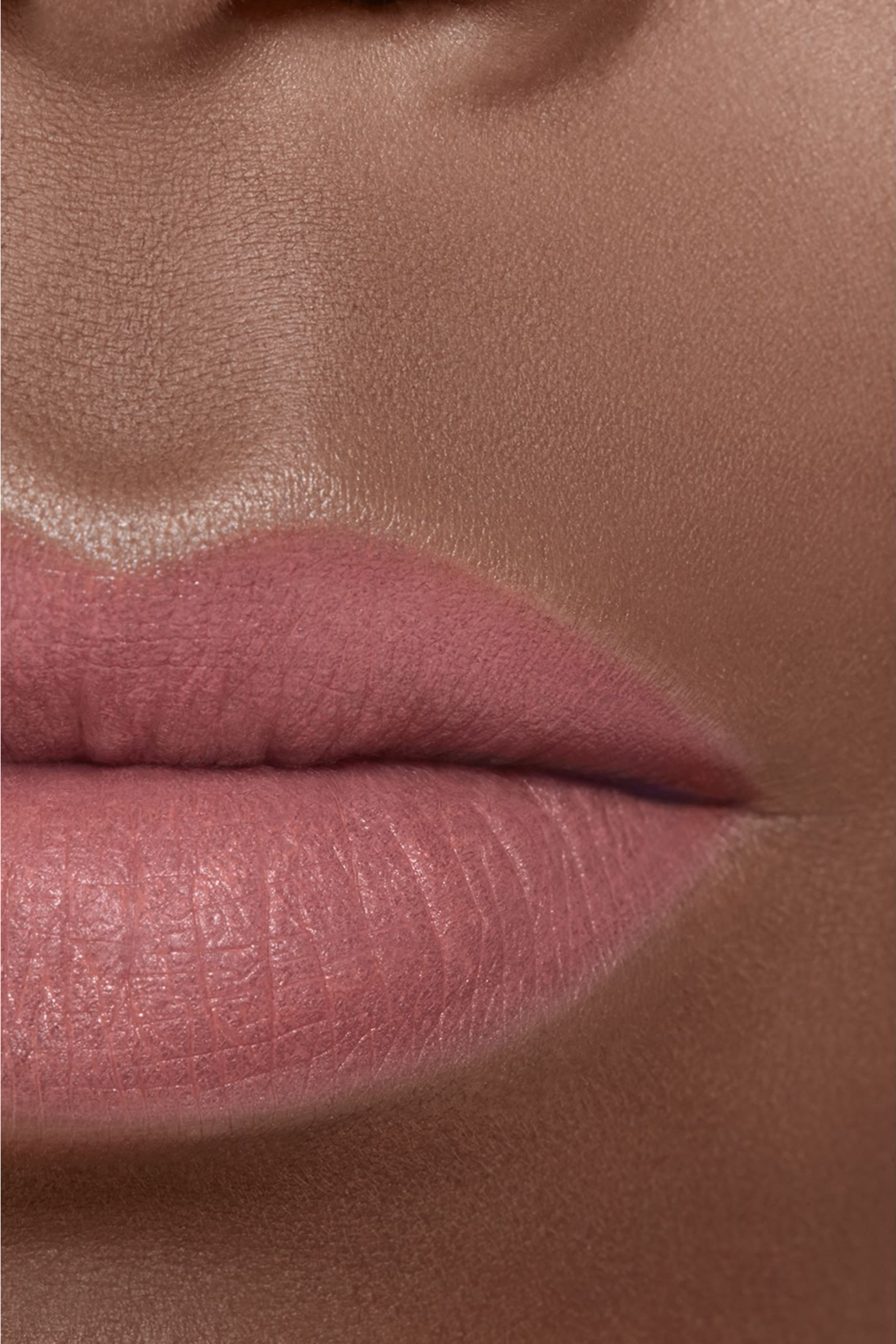 Rouge Allure Velvet Luminous Matte Lip Colour