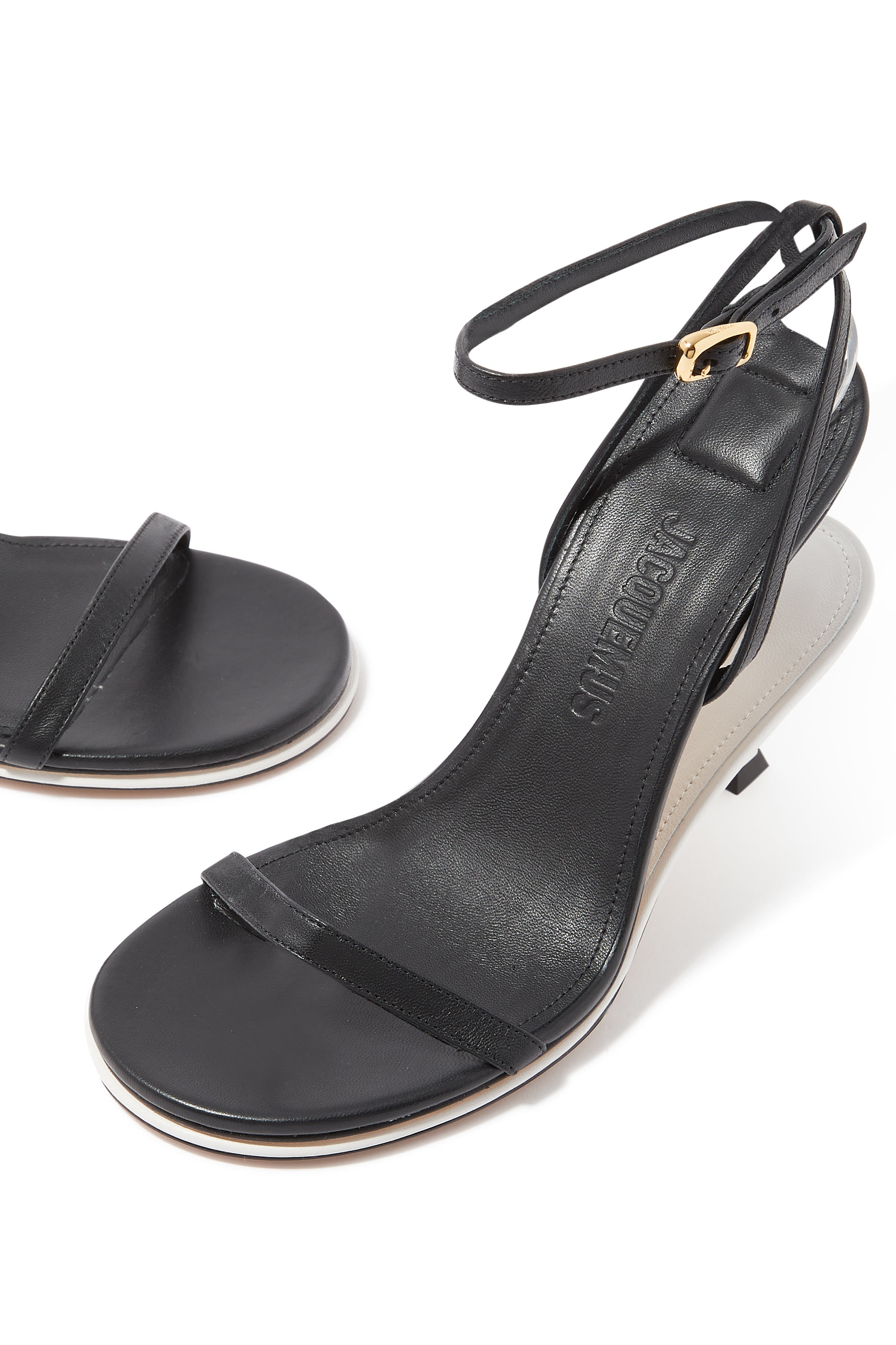 Les Doubles Sandales