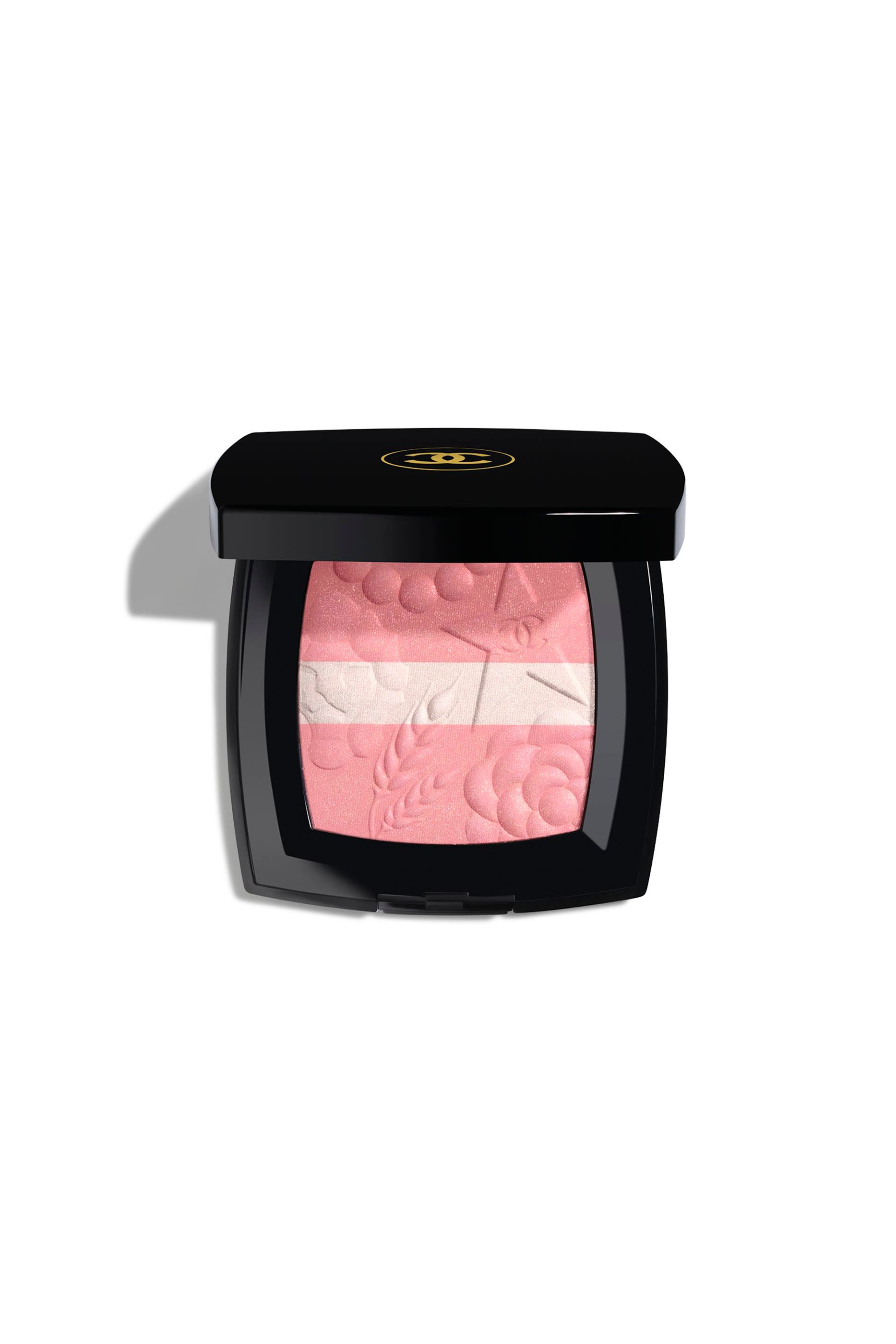 Les Signes De Chanel Illuminating Powder Blush