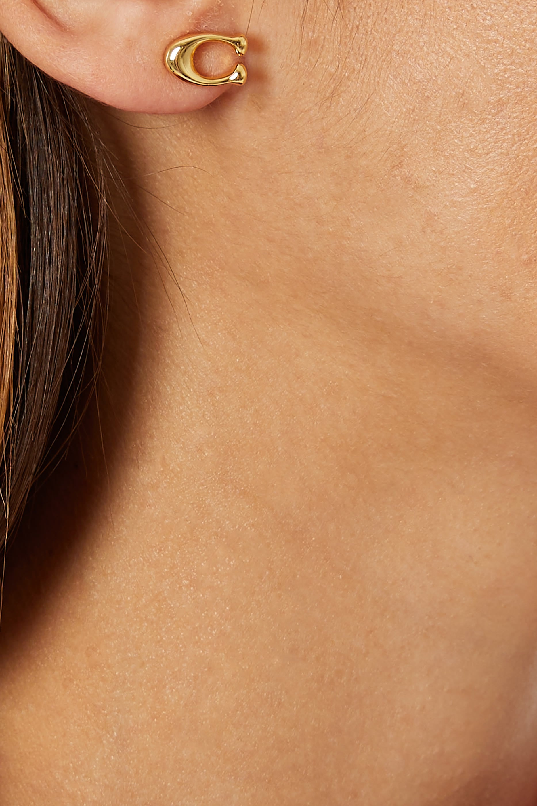 Signature C Stud Earrings