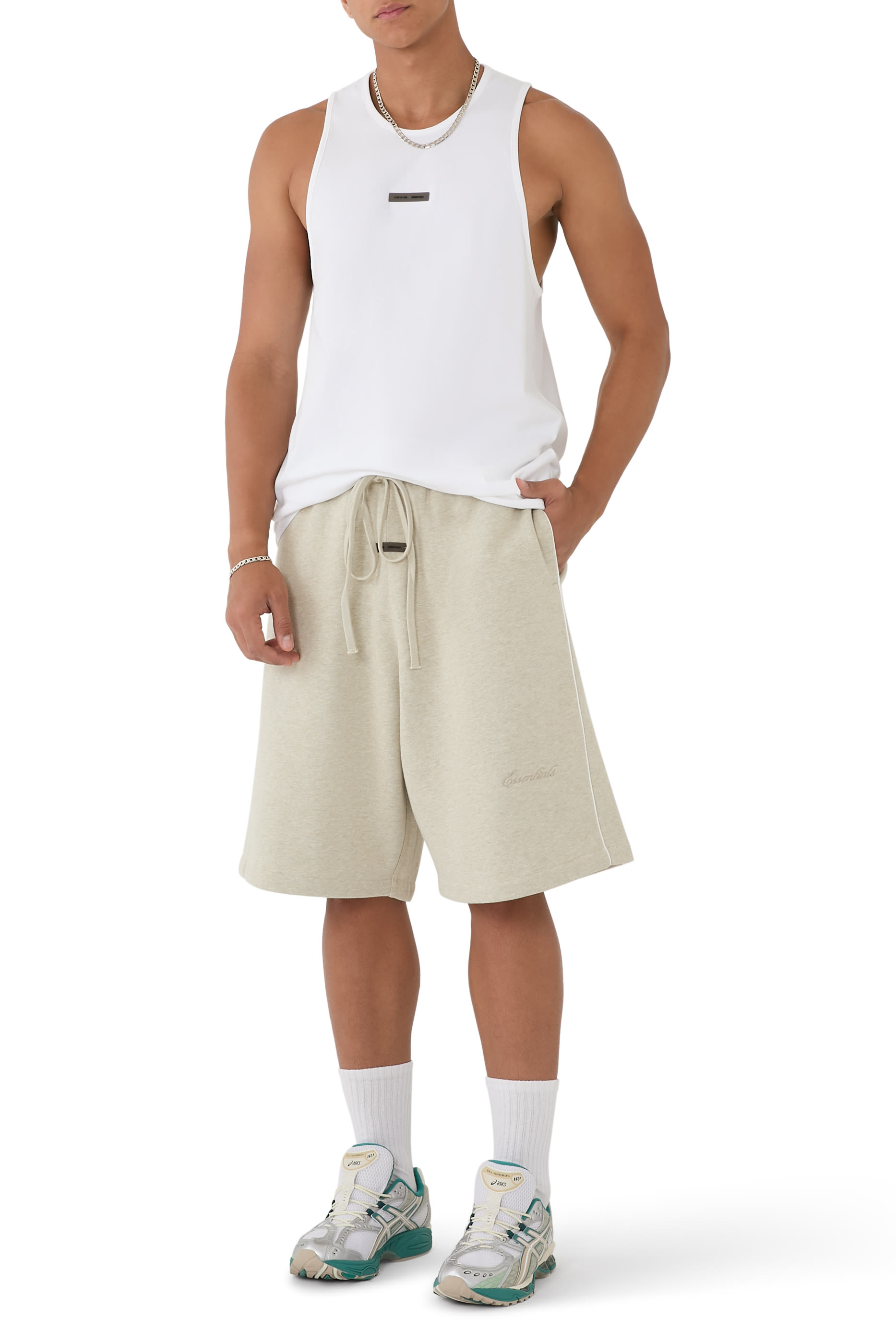 Lightweight Essential Tank