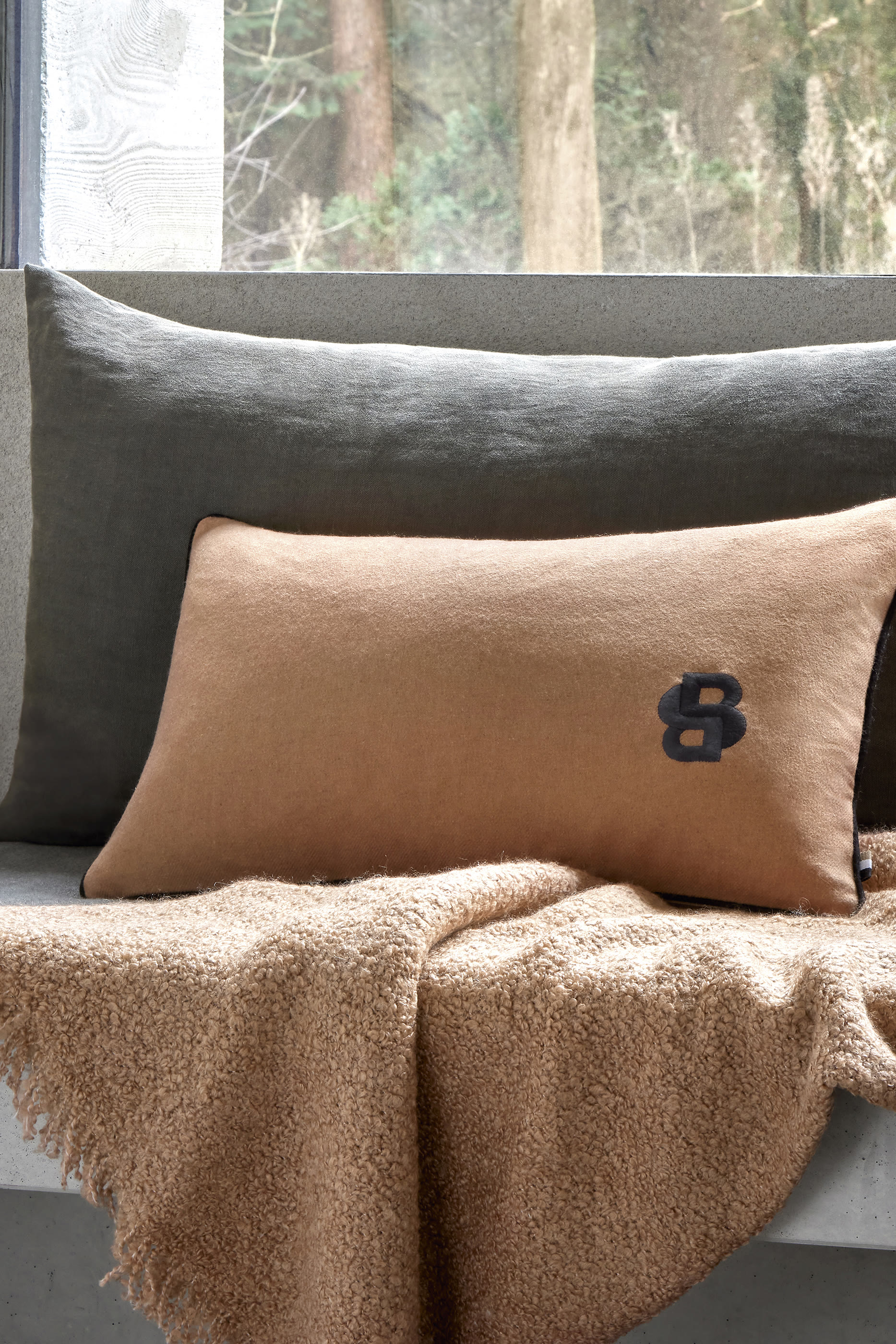 Double B Cushion Cover
