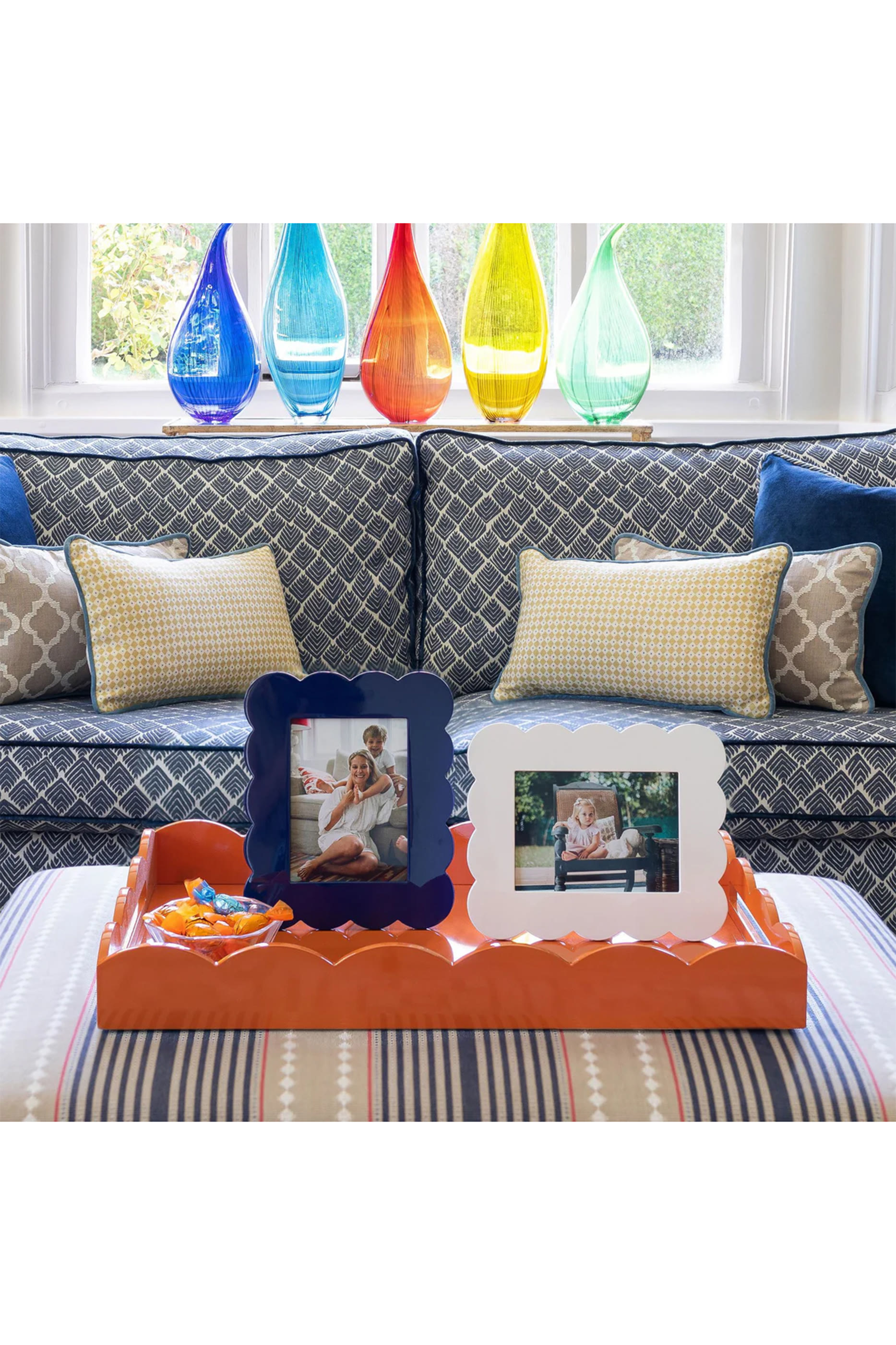 Scalloped Photo Frame