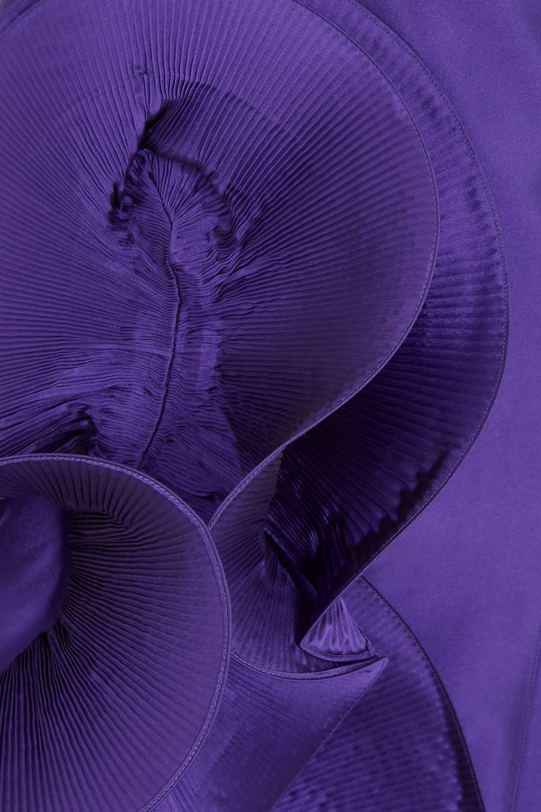 Sculpt Floor-Length Gown