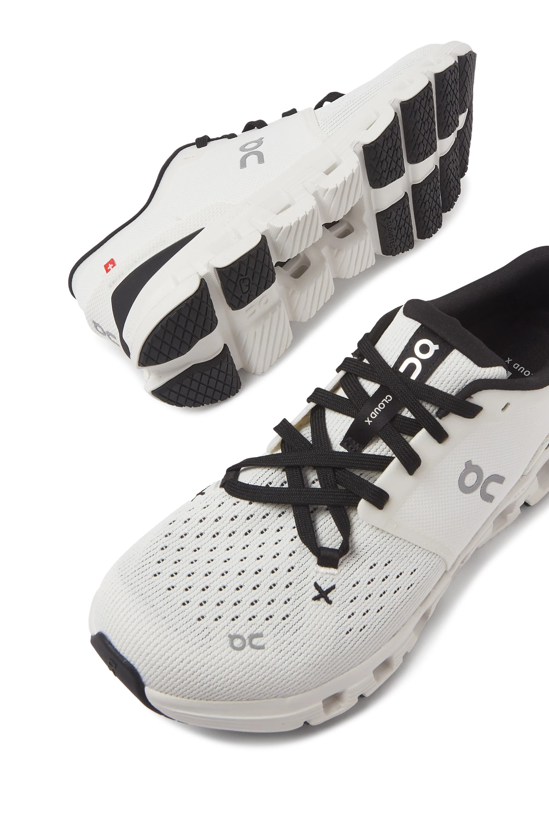 Cloud X 4 Running Sneakers