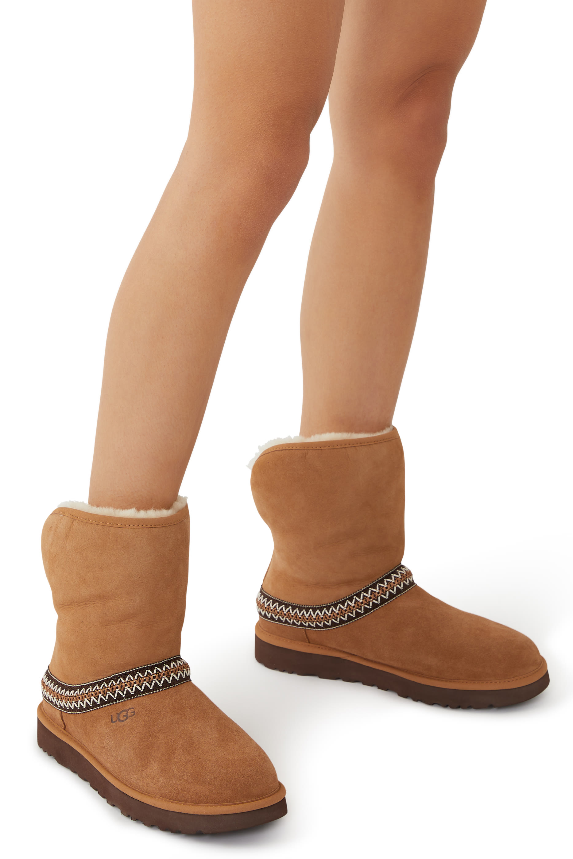 Classic Short Crescent Booth