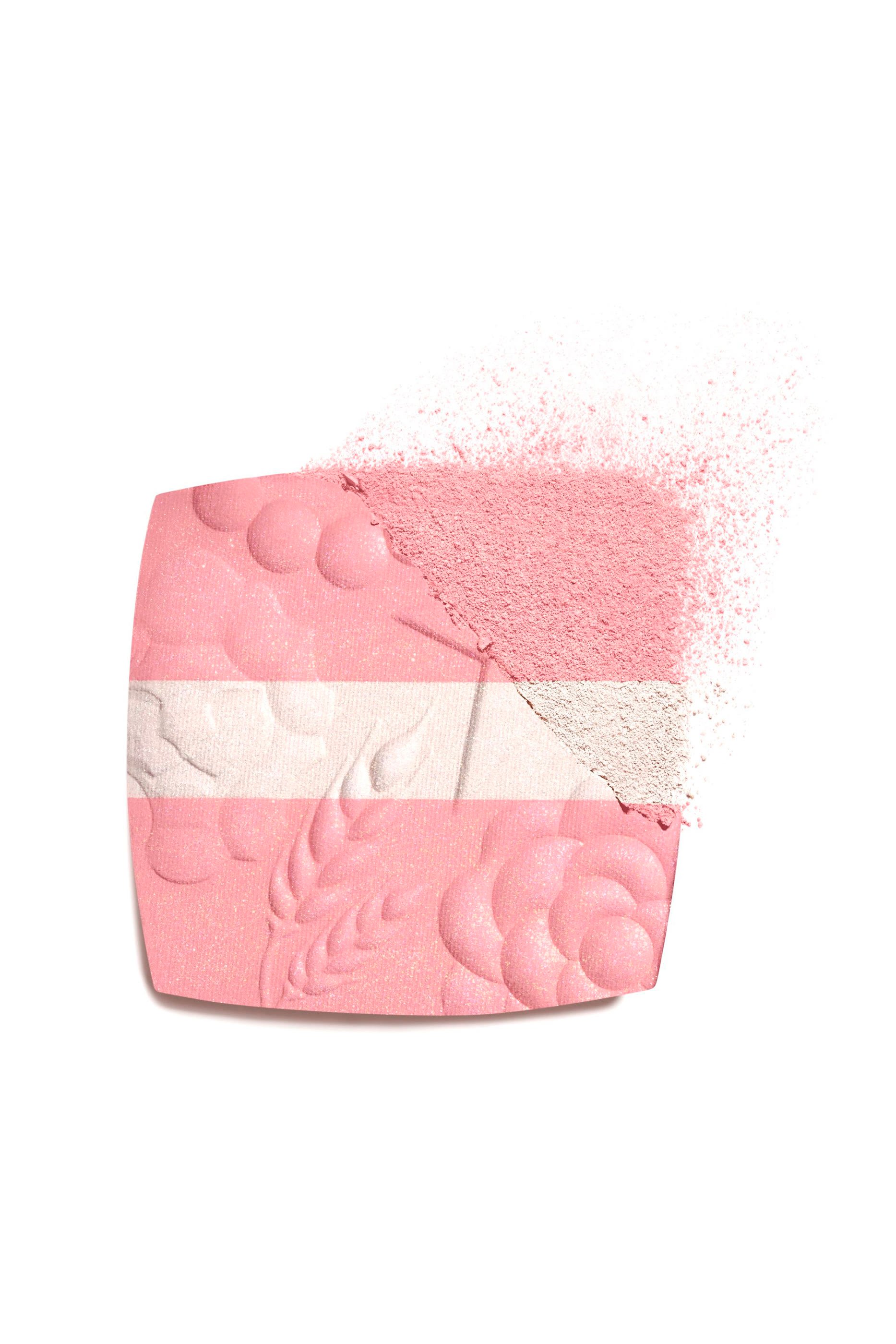 Les Signes De Chanel Illuminating Powder Blush
