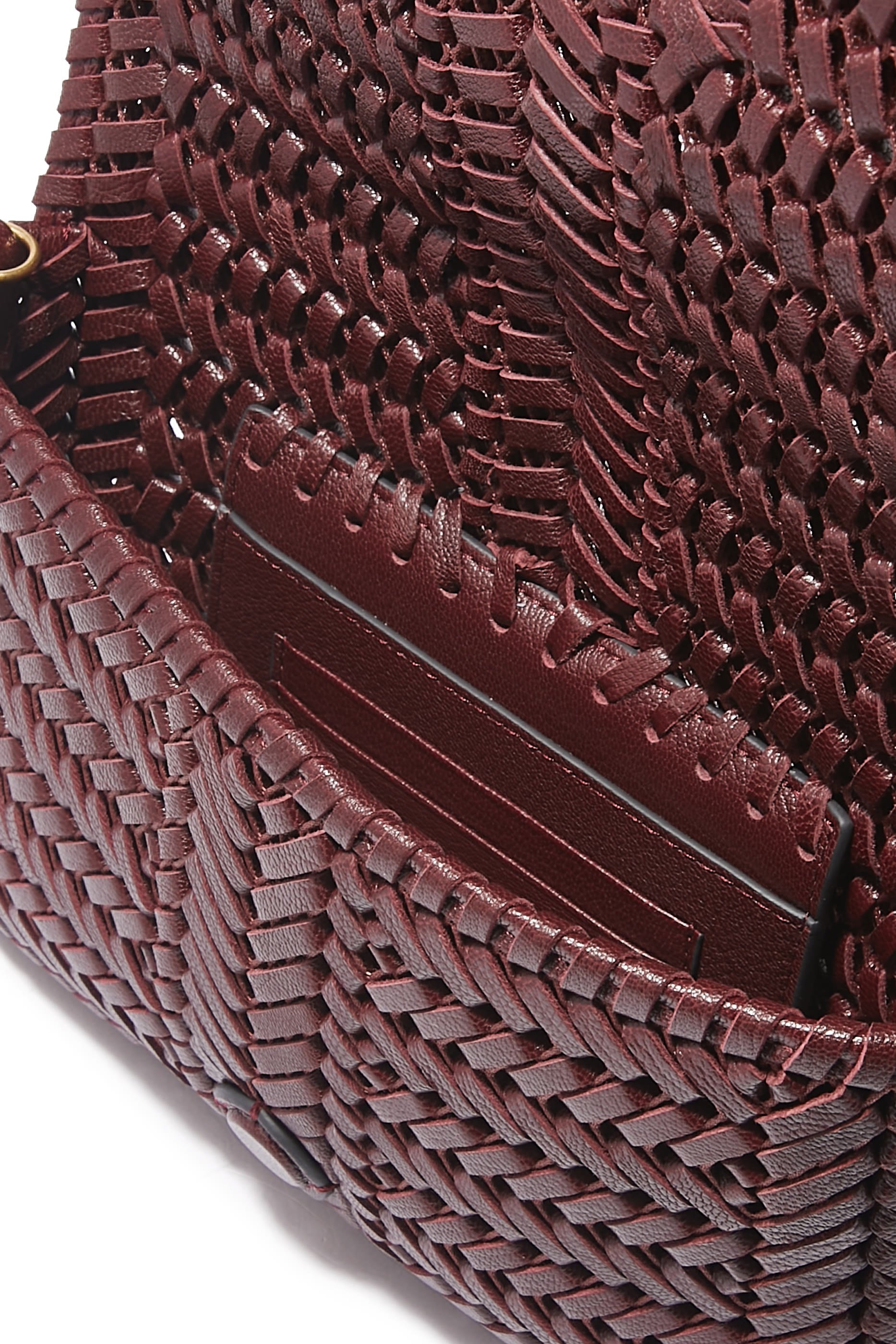 The Neeson Cross Body in Shiny Capra