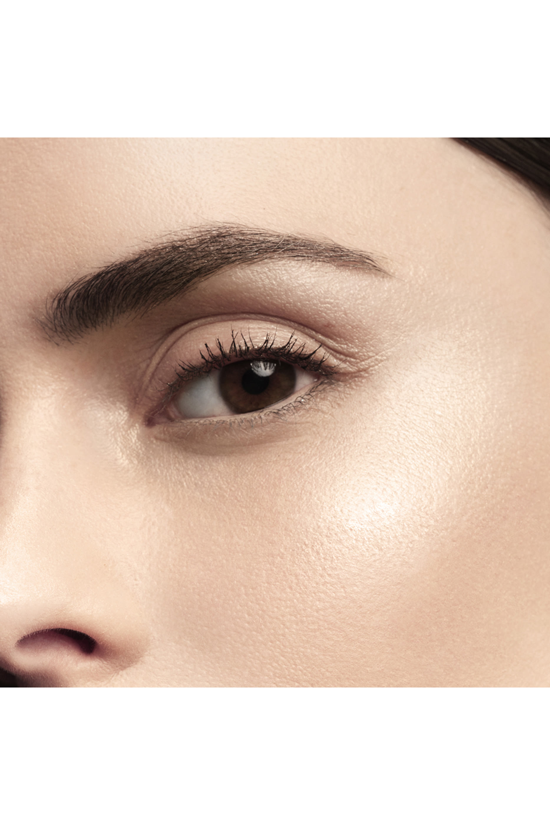 Prisme Libre Highlighter N&deg;17 Taffetas Iridescent &ndash; Limited Edition