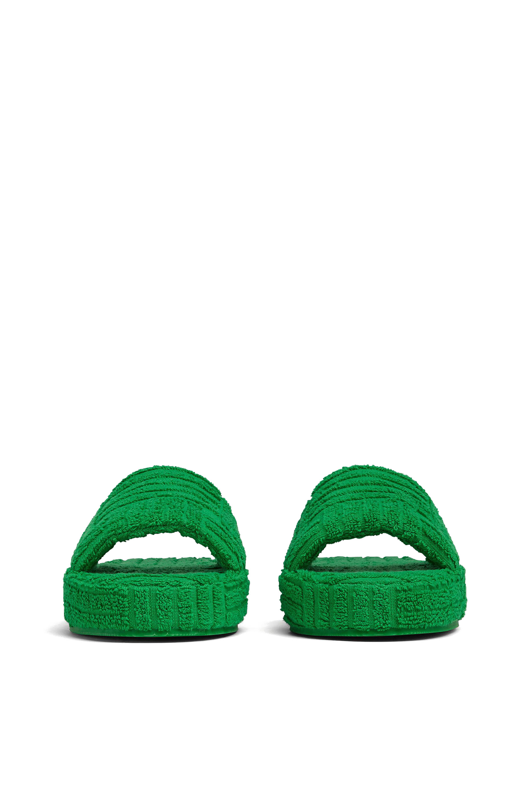 Resort Sponge Slides