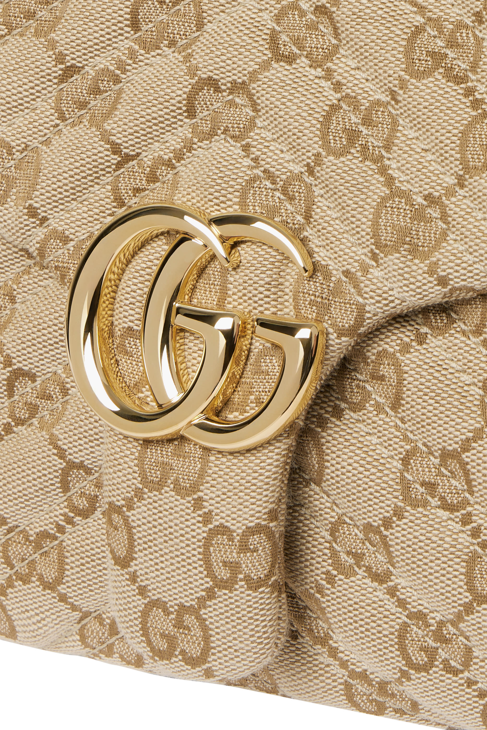  GG Marmont Medium Shoulder Bag