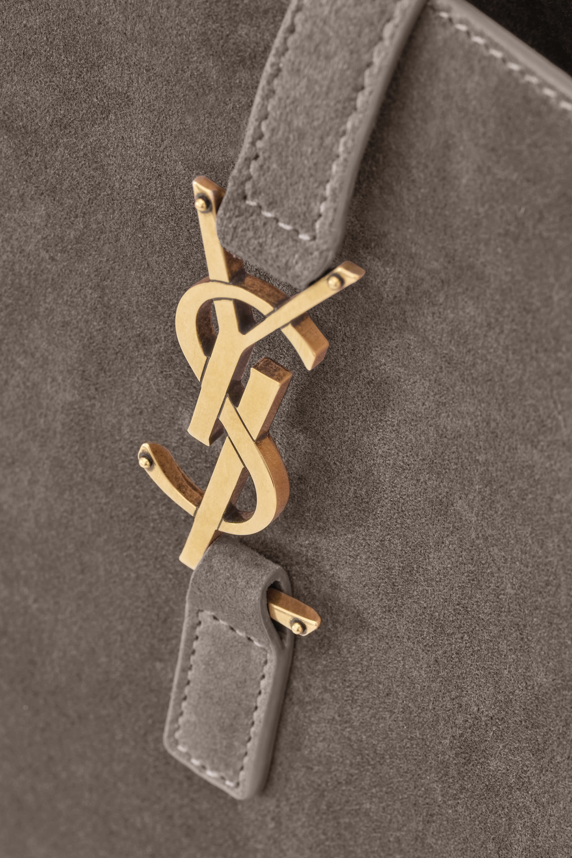 LE 5 &Agrave; 7 Supple Small Shoulder Bag 