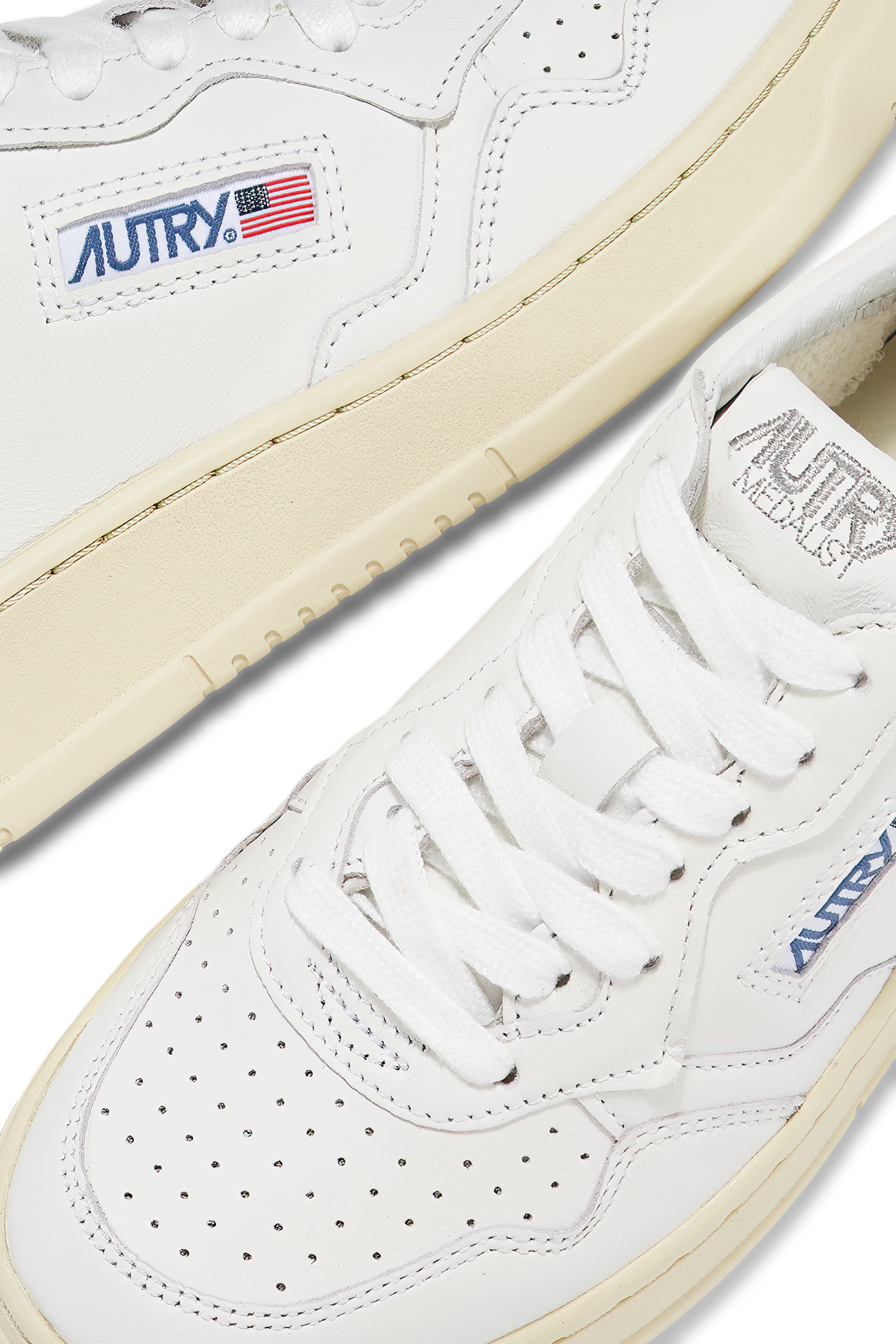 Medalist  Low Top Sneakers