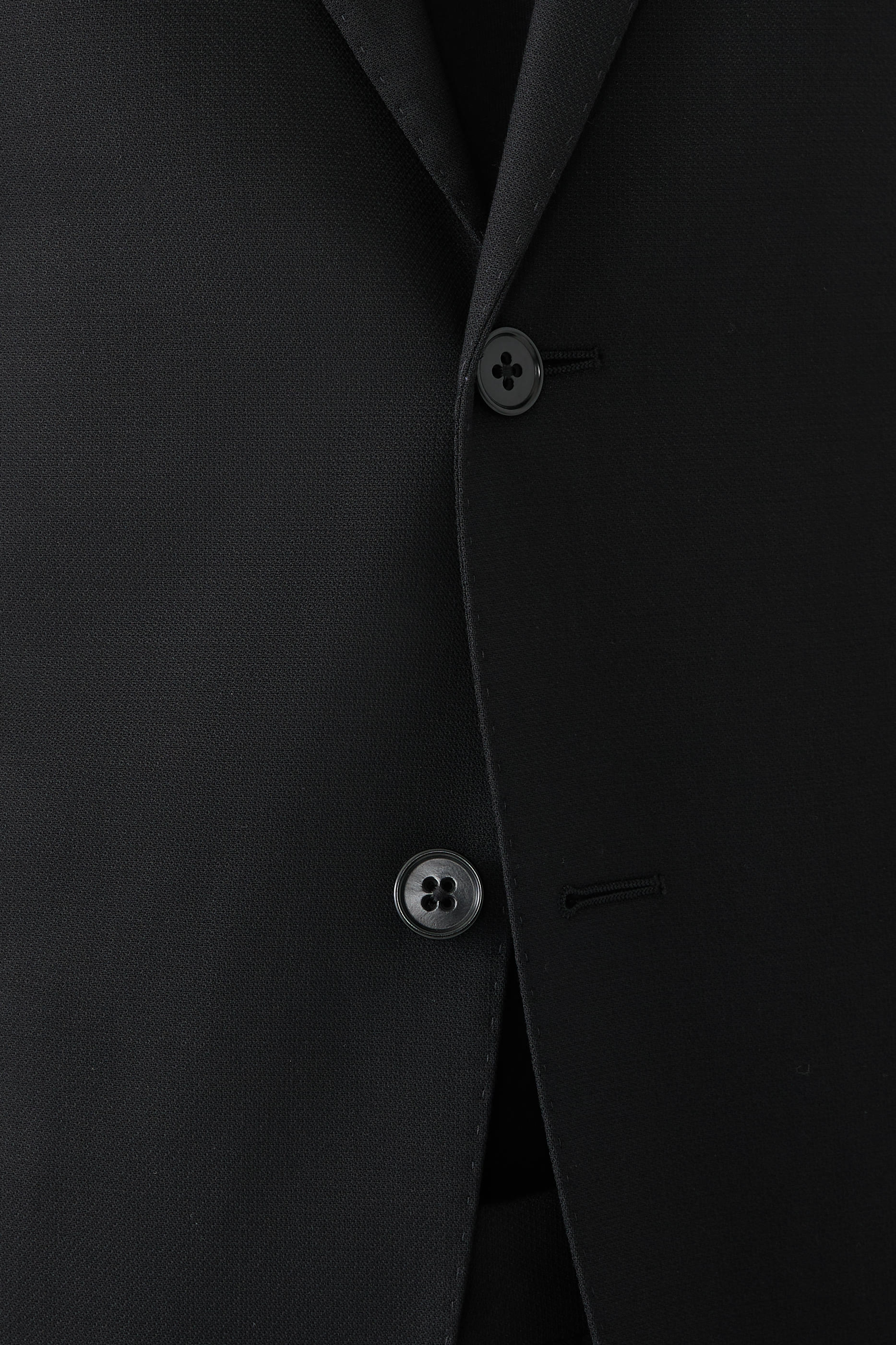  Single-Breasted Suit 