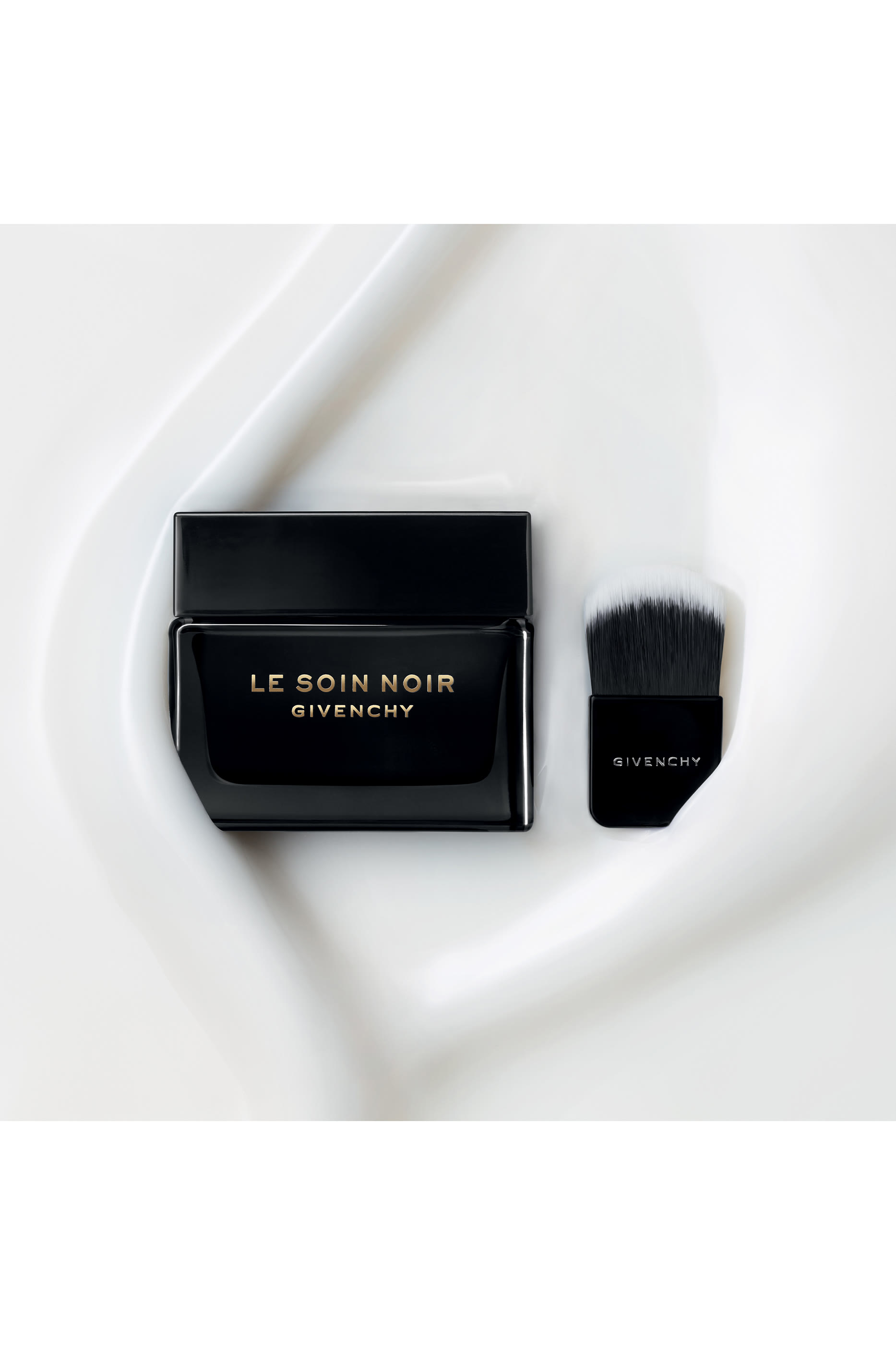 Le Soin Noir Lace Mask