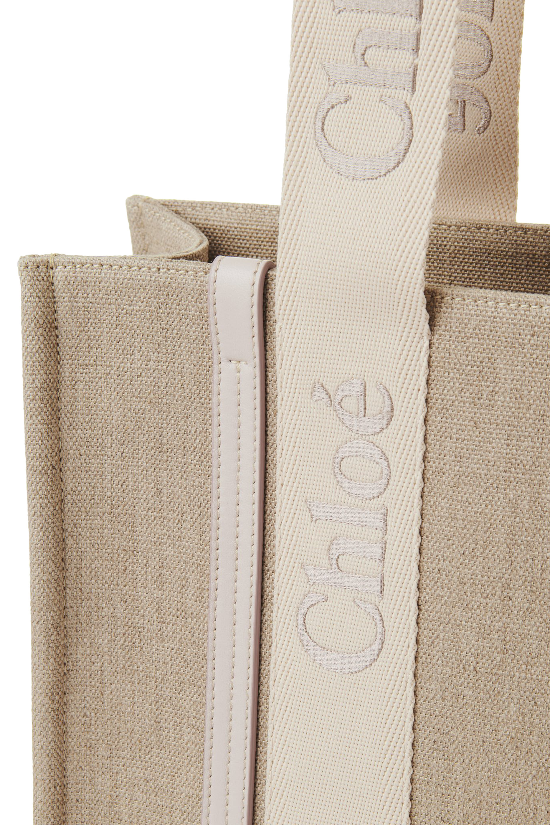 Woody Medium Tote Bag