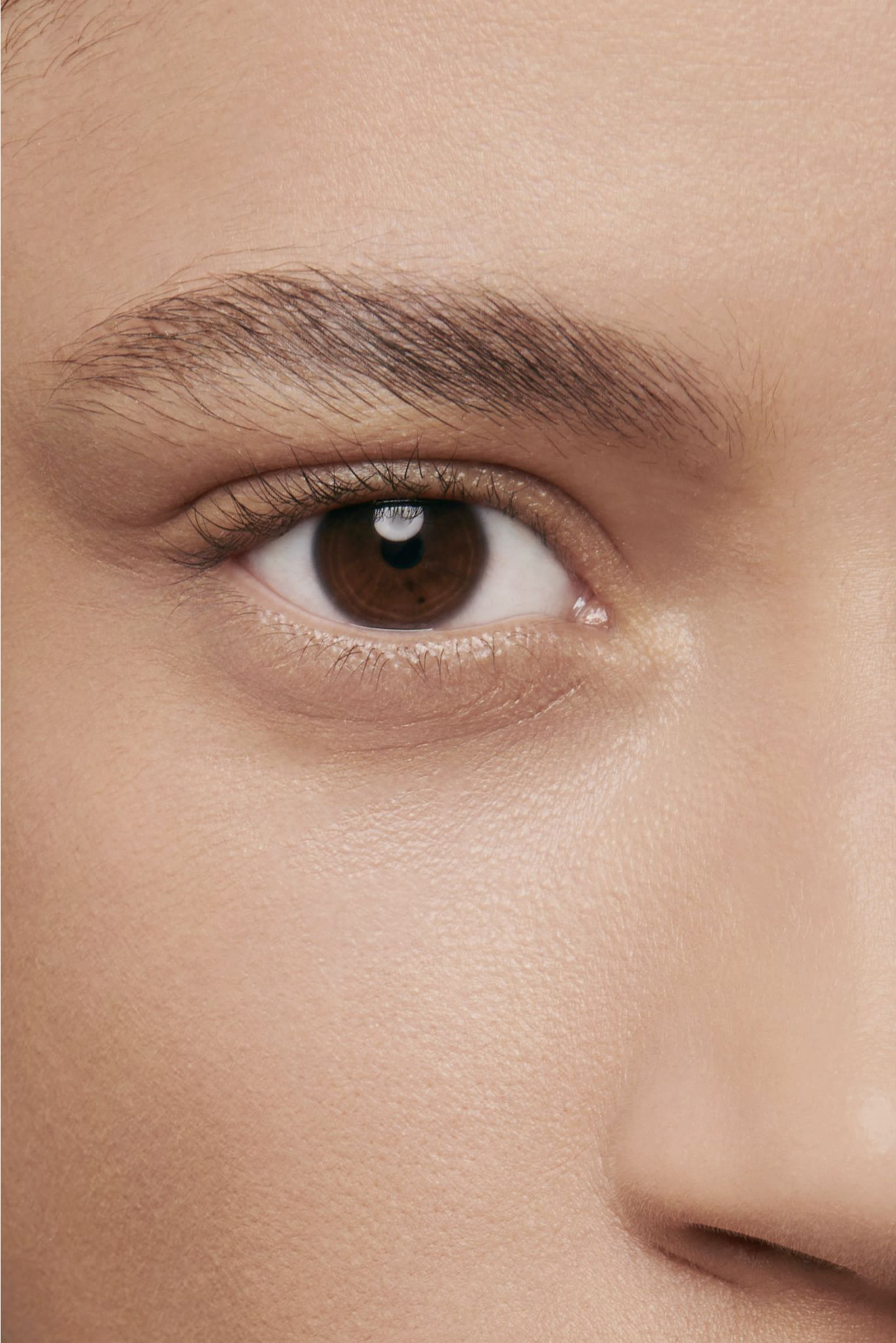 Les Beiges Serum Concealer Natural Healthy Glow