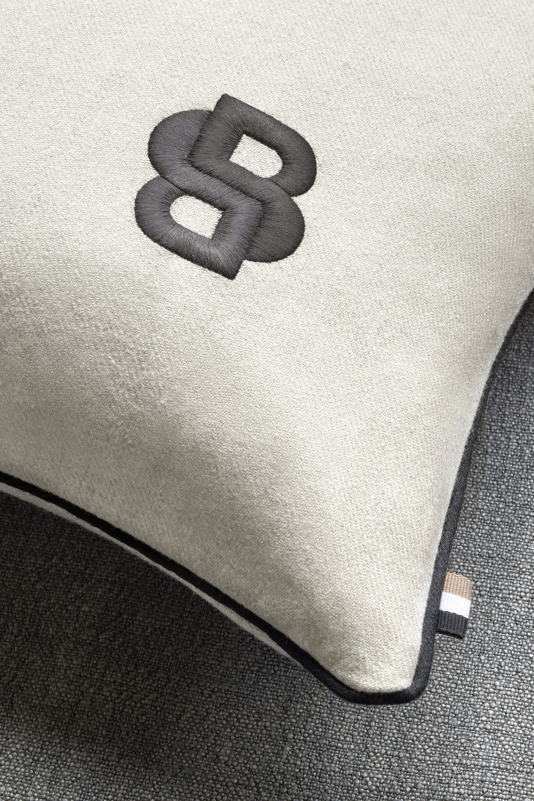 Double B Cushion Cover
