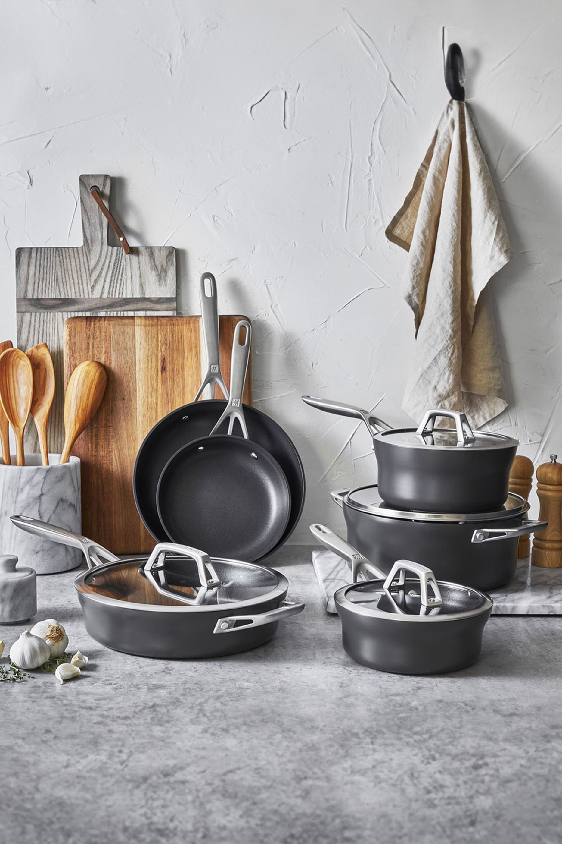 Motion 6-Piece Nonstick Cookware Set