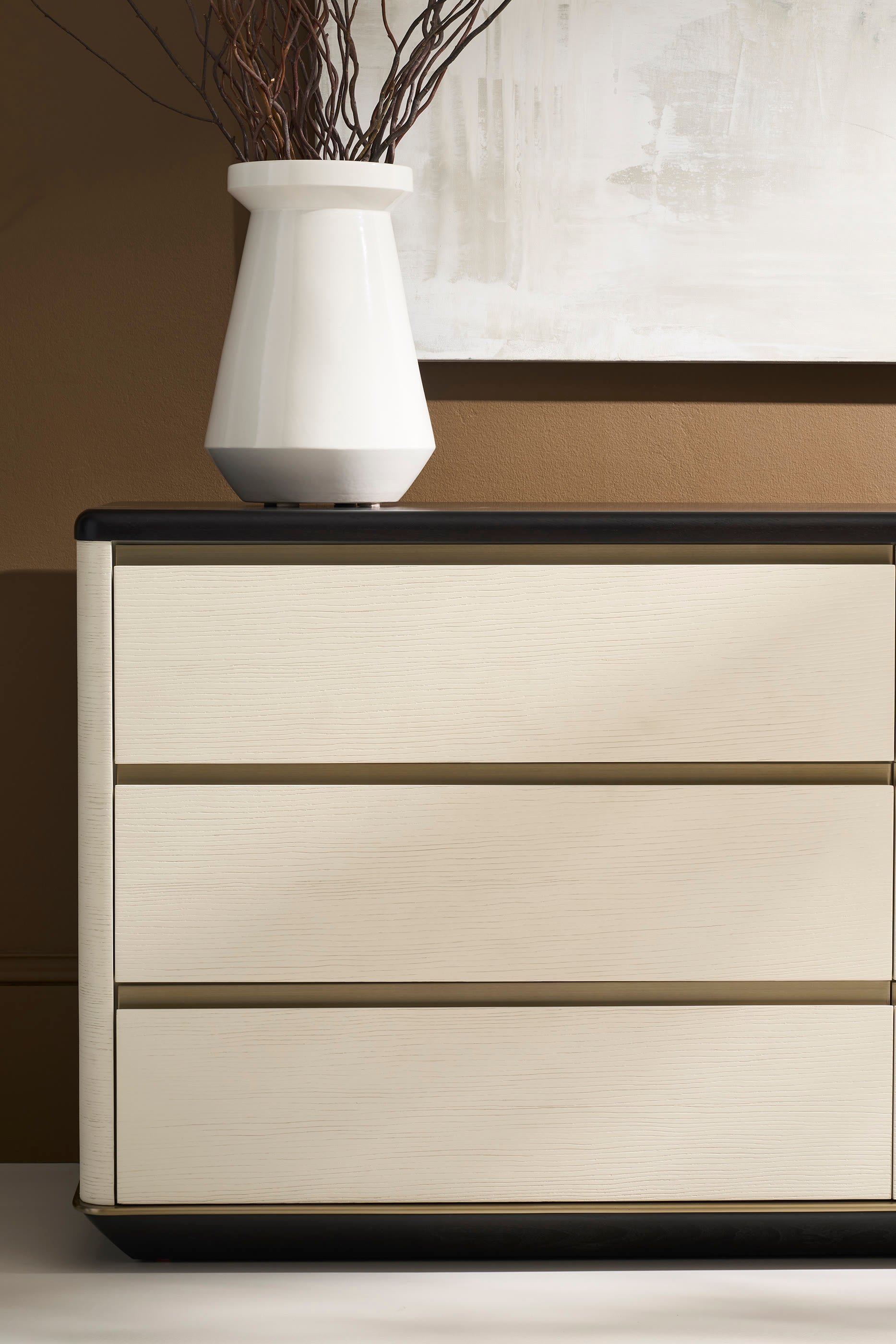 Madera Chest of Drawers