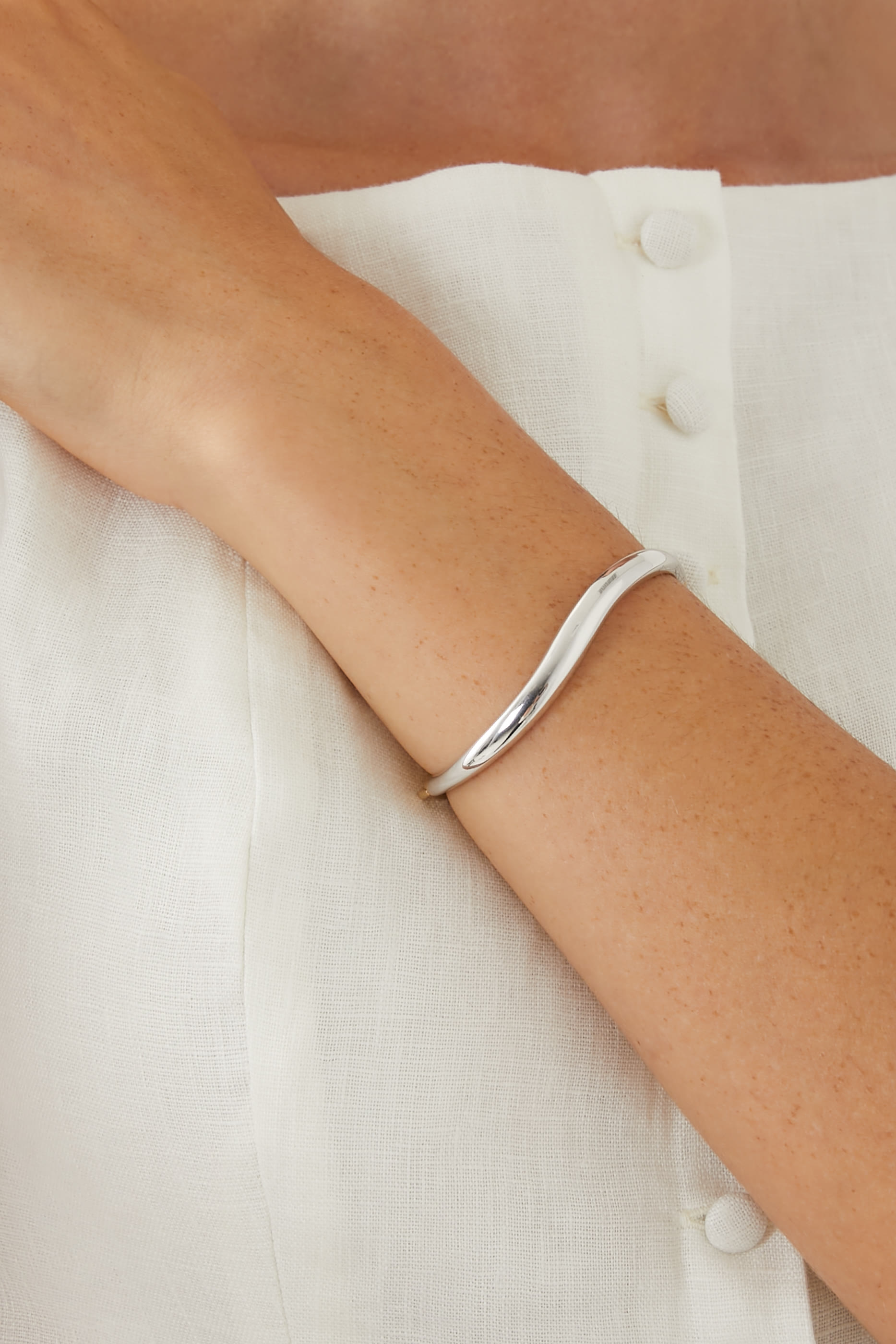 Savi Signature Hinged Bangle