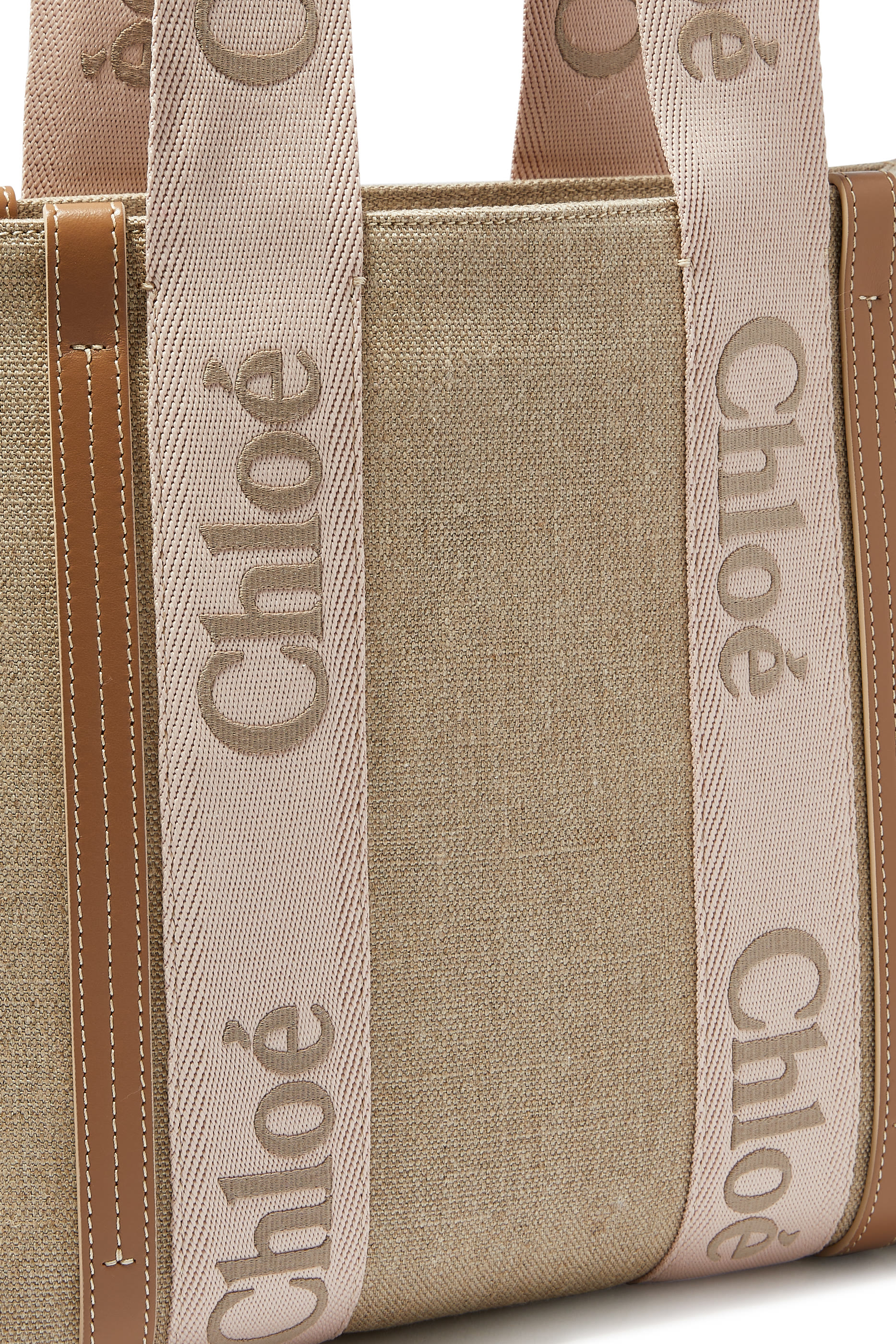 Woody Medium Tote Bag