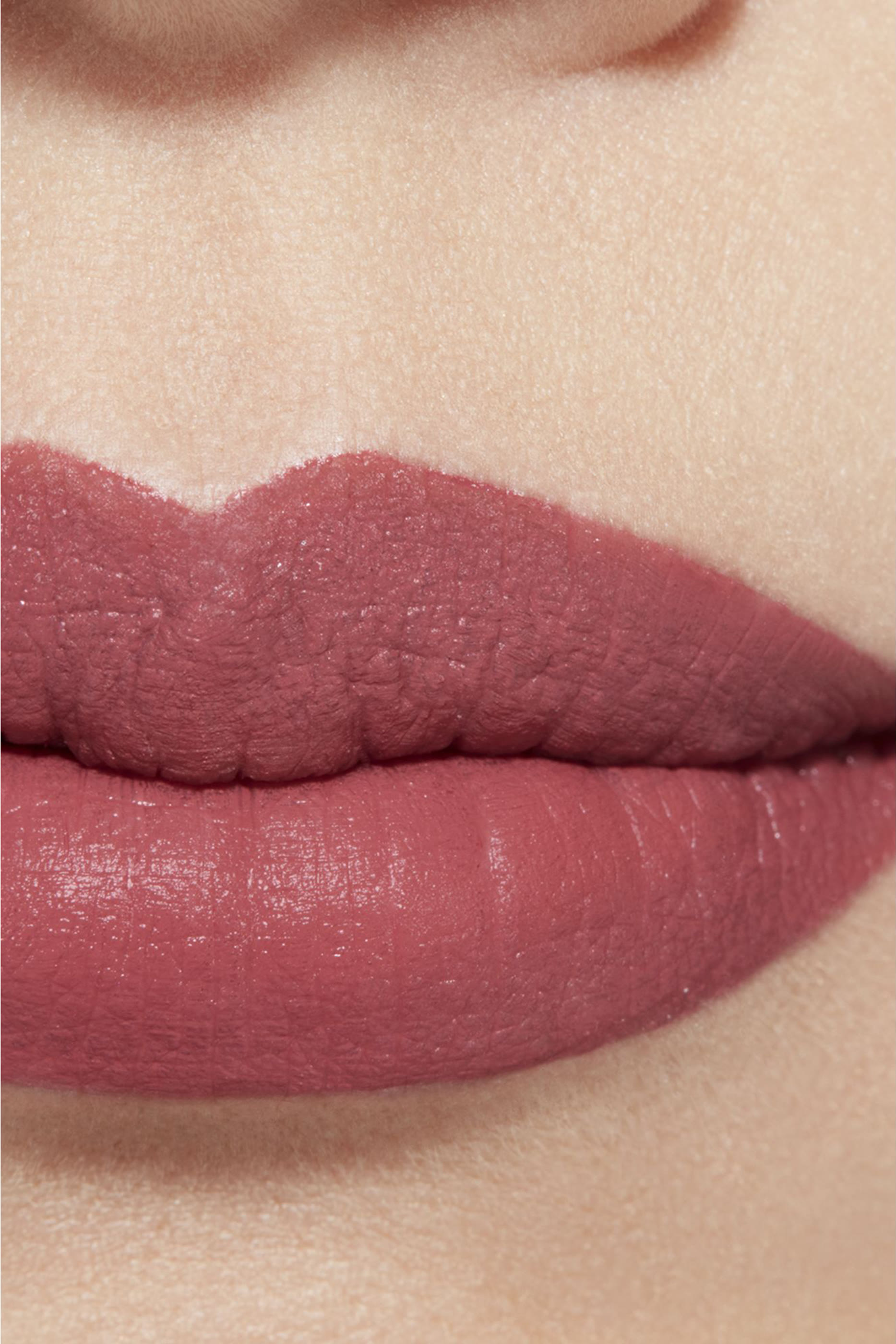 Rouge Allure Velvet Luminous Matte Lip Colour