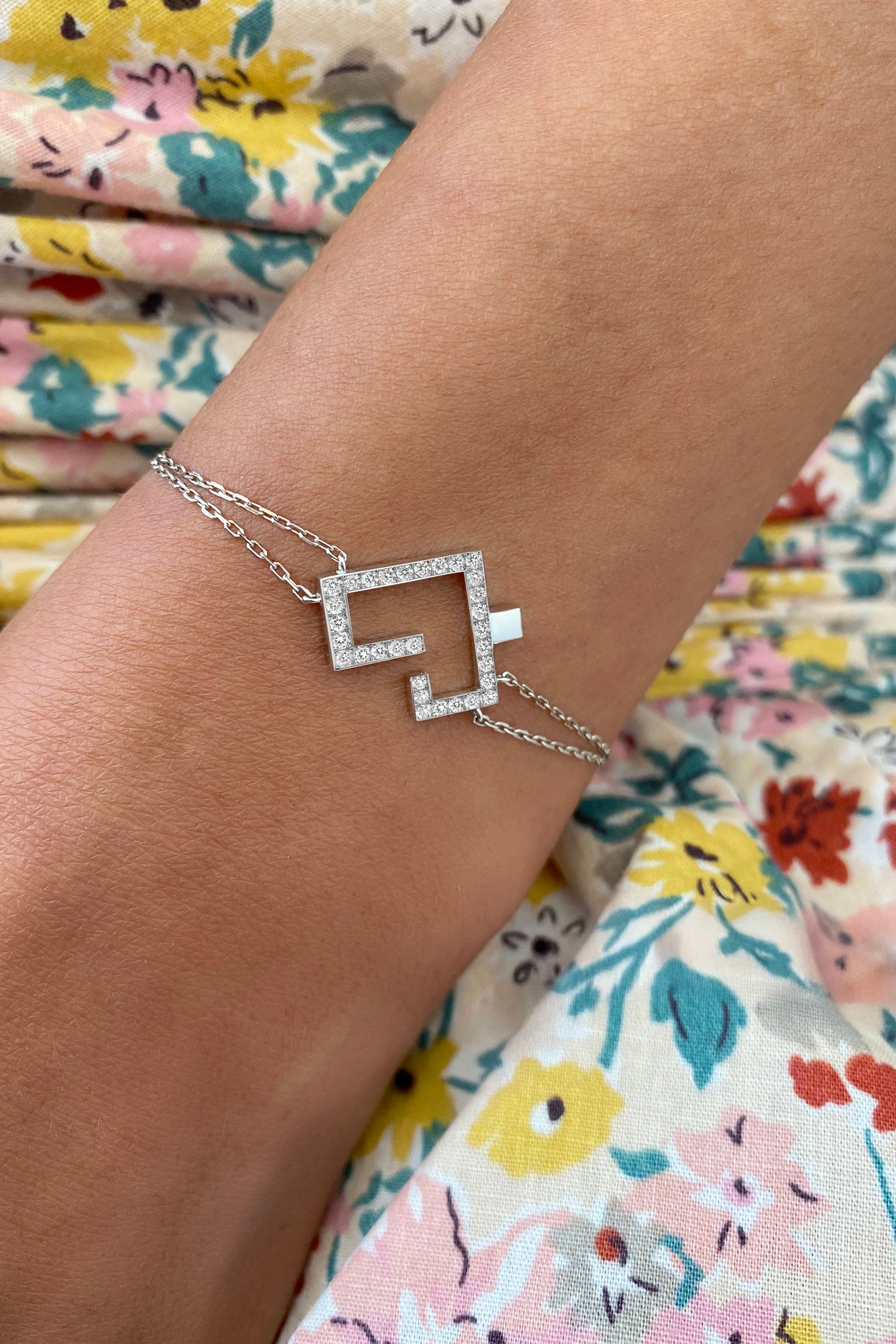 Hubb 18K Gold & Diamond  Bracelet