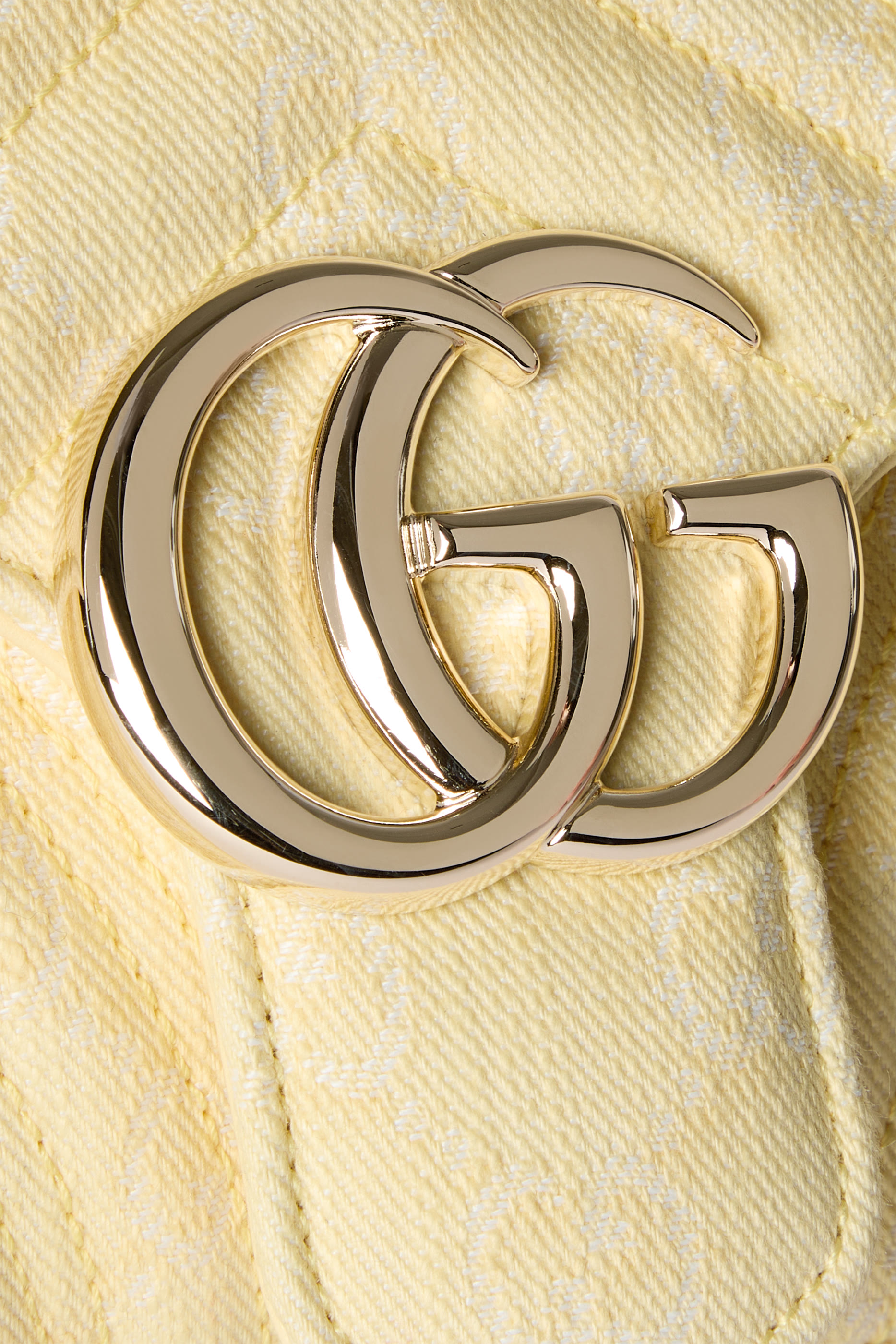 GG Marmont Medium Shoulder Bag