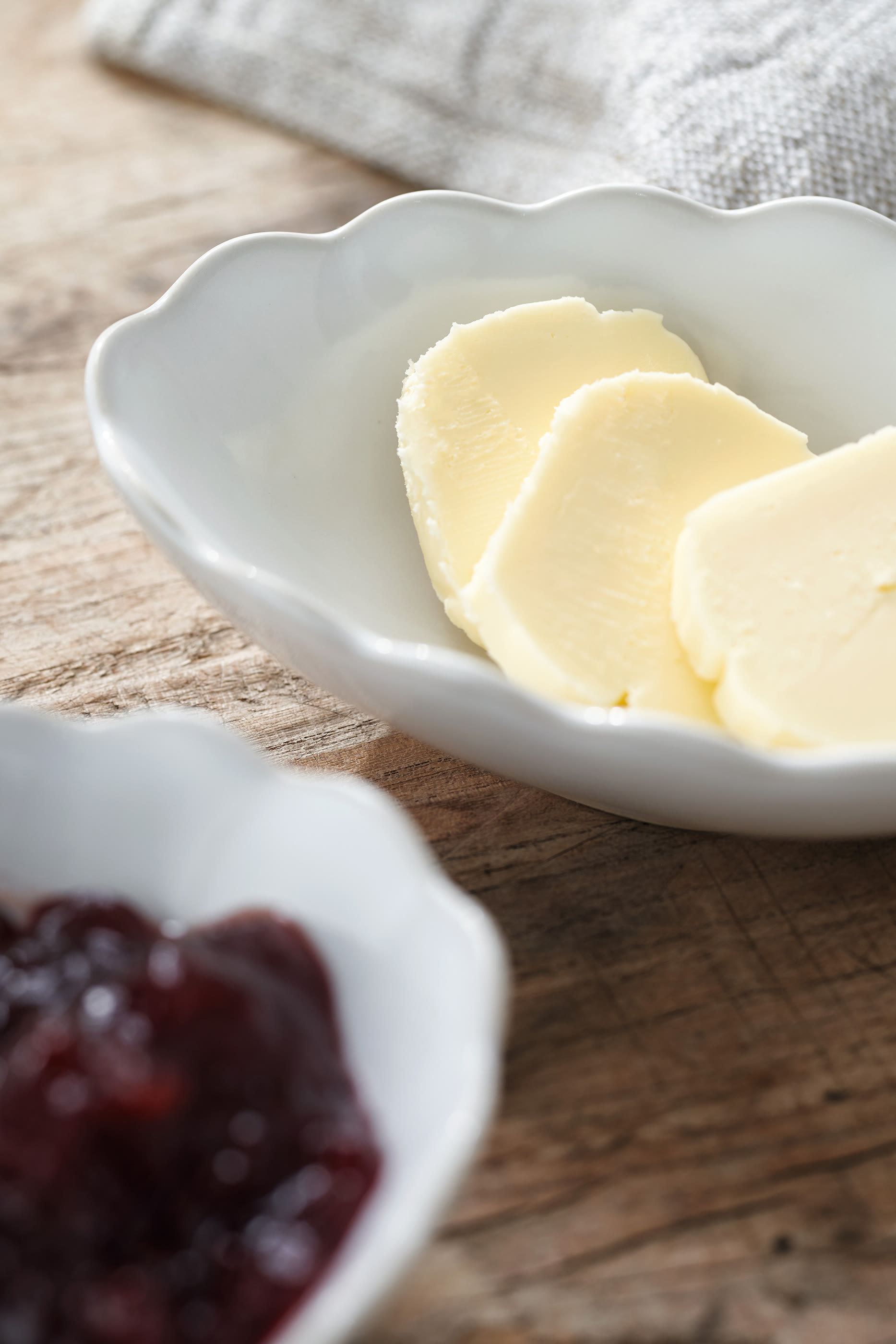 Portobello Scalloped Serving Bowl, Set of 2