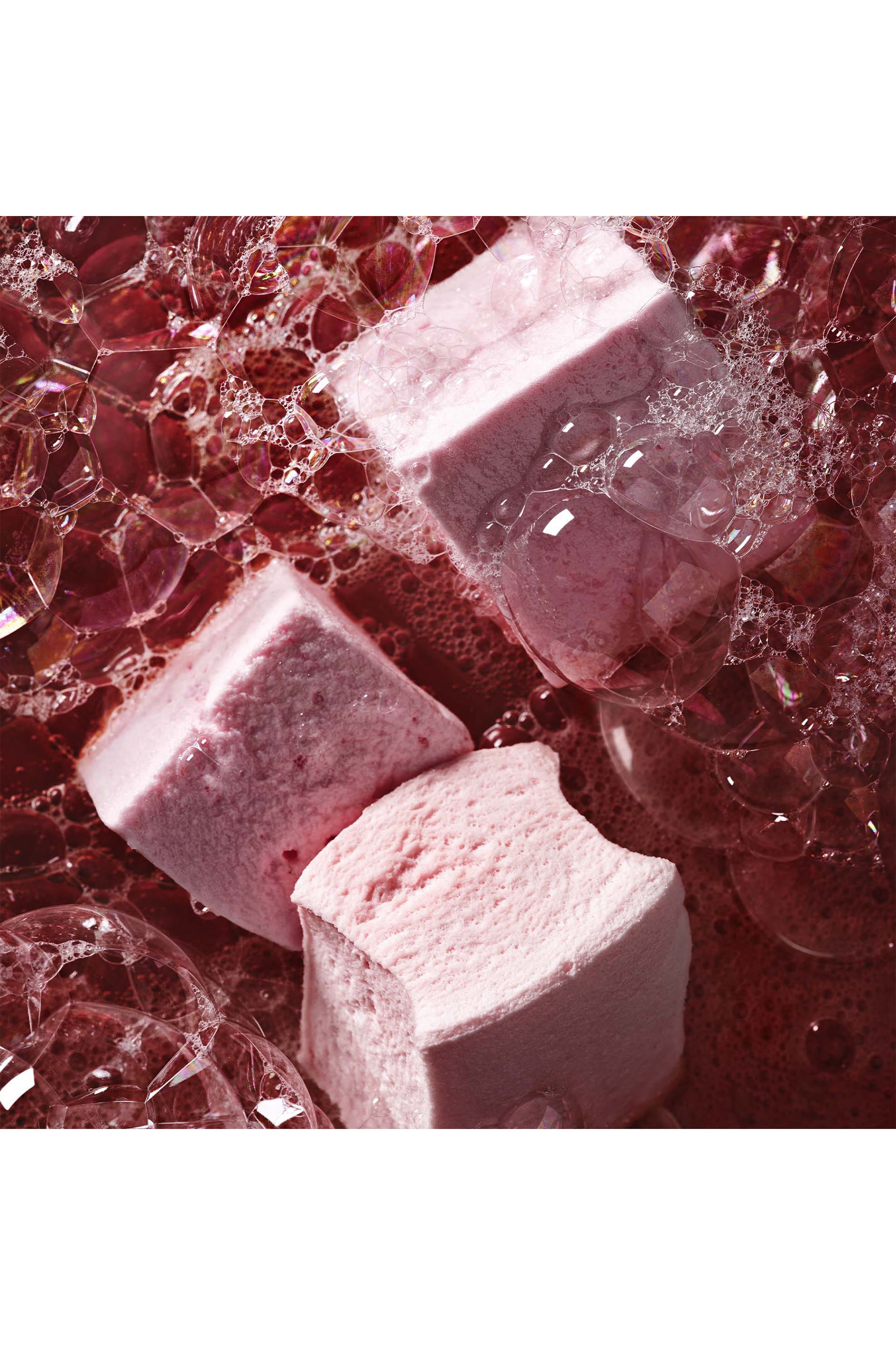 Love, Don&rsquo;t Be Shy Shower Gel - Refillable