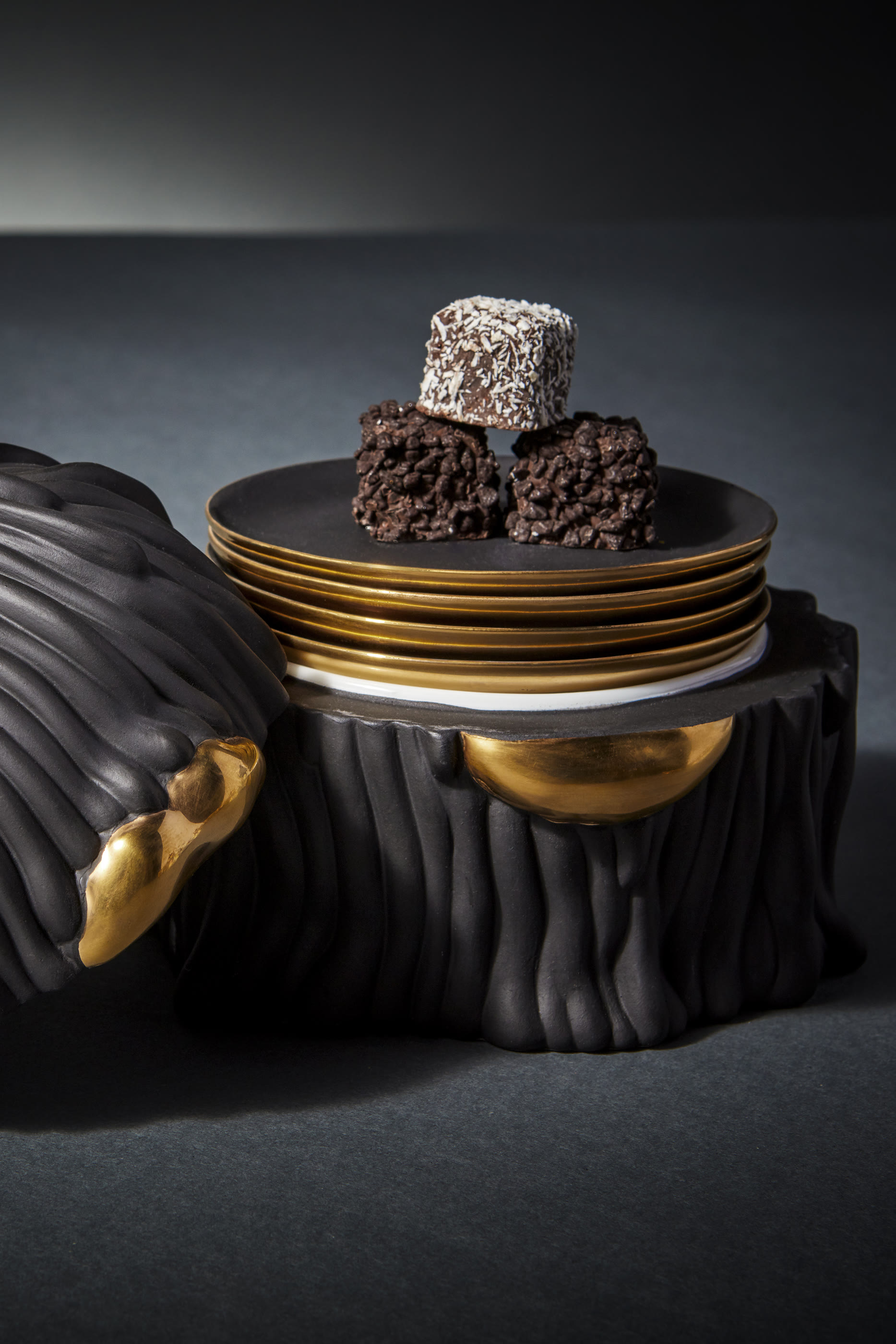 Haas Lynda Box and Plate, Set of 4