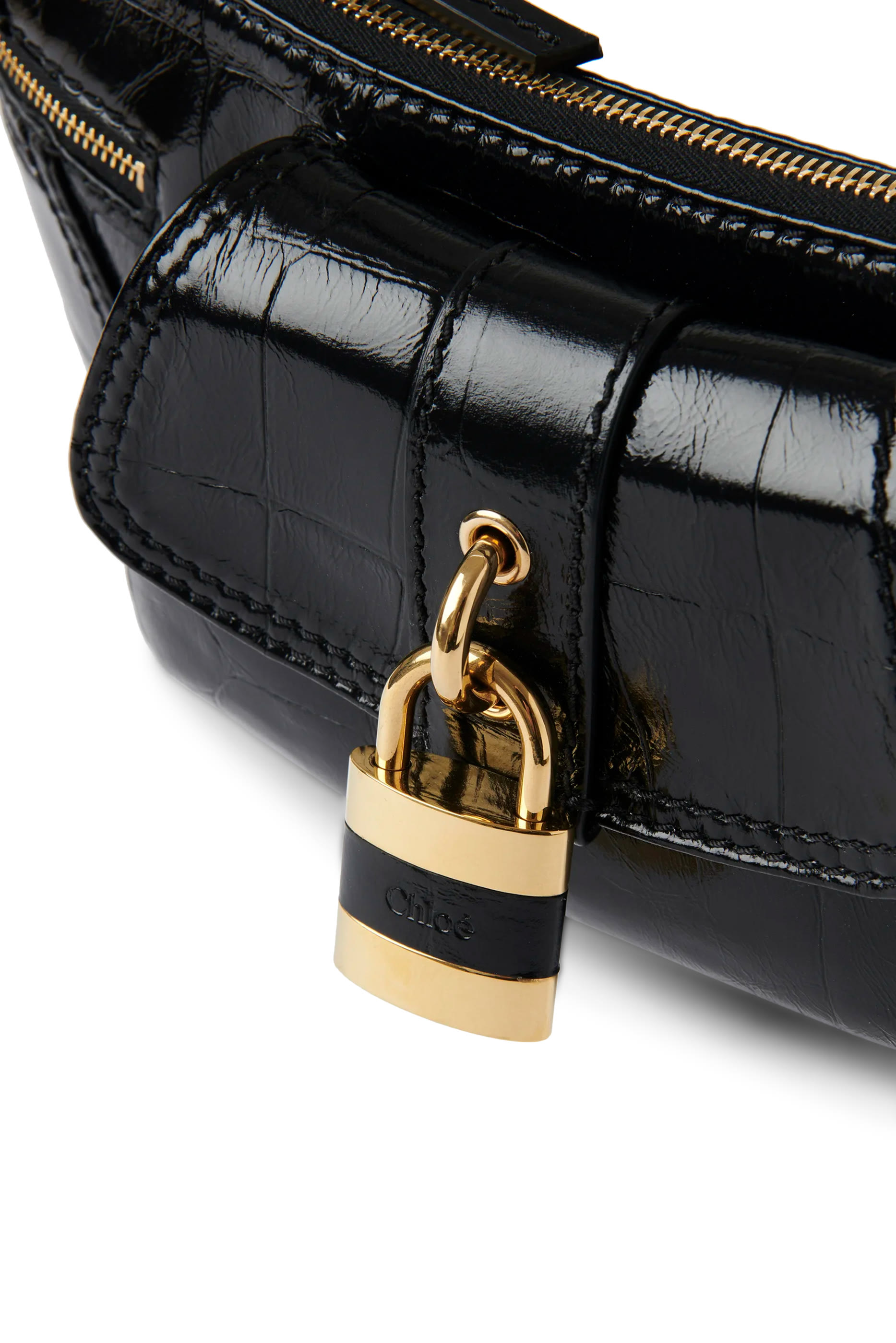 The 99 Shoulder Bag in Grained Leather