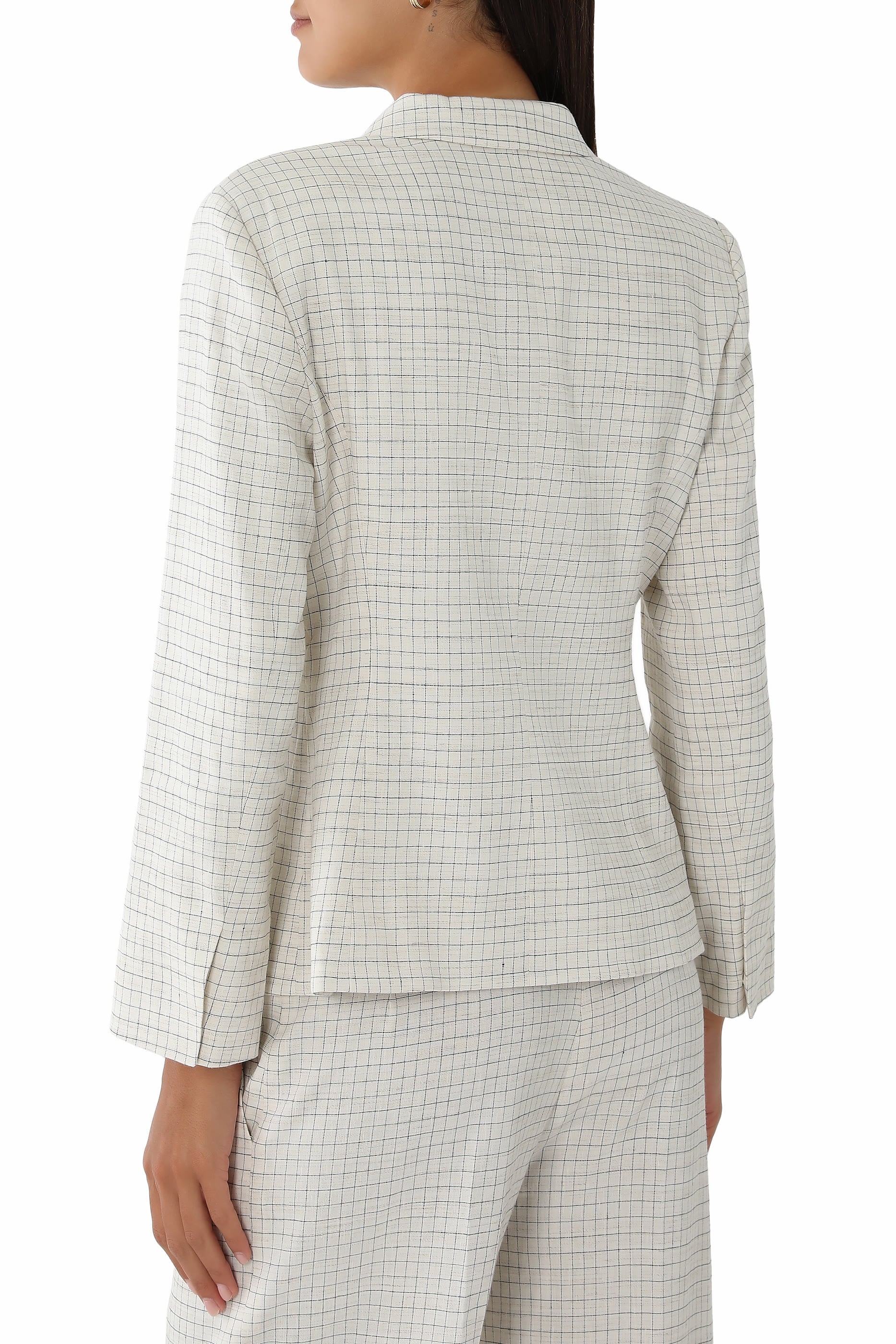 Shrunken Three-Button Blazer in Good Linen