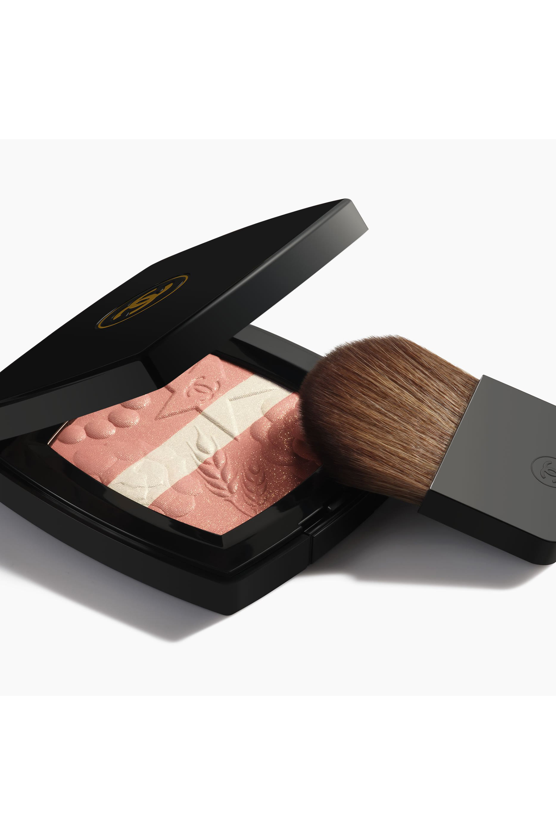 Les Signes De Chanel Illuminating Powder Blush