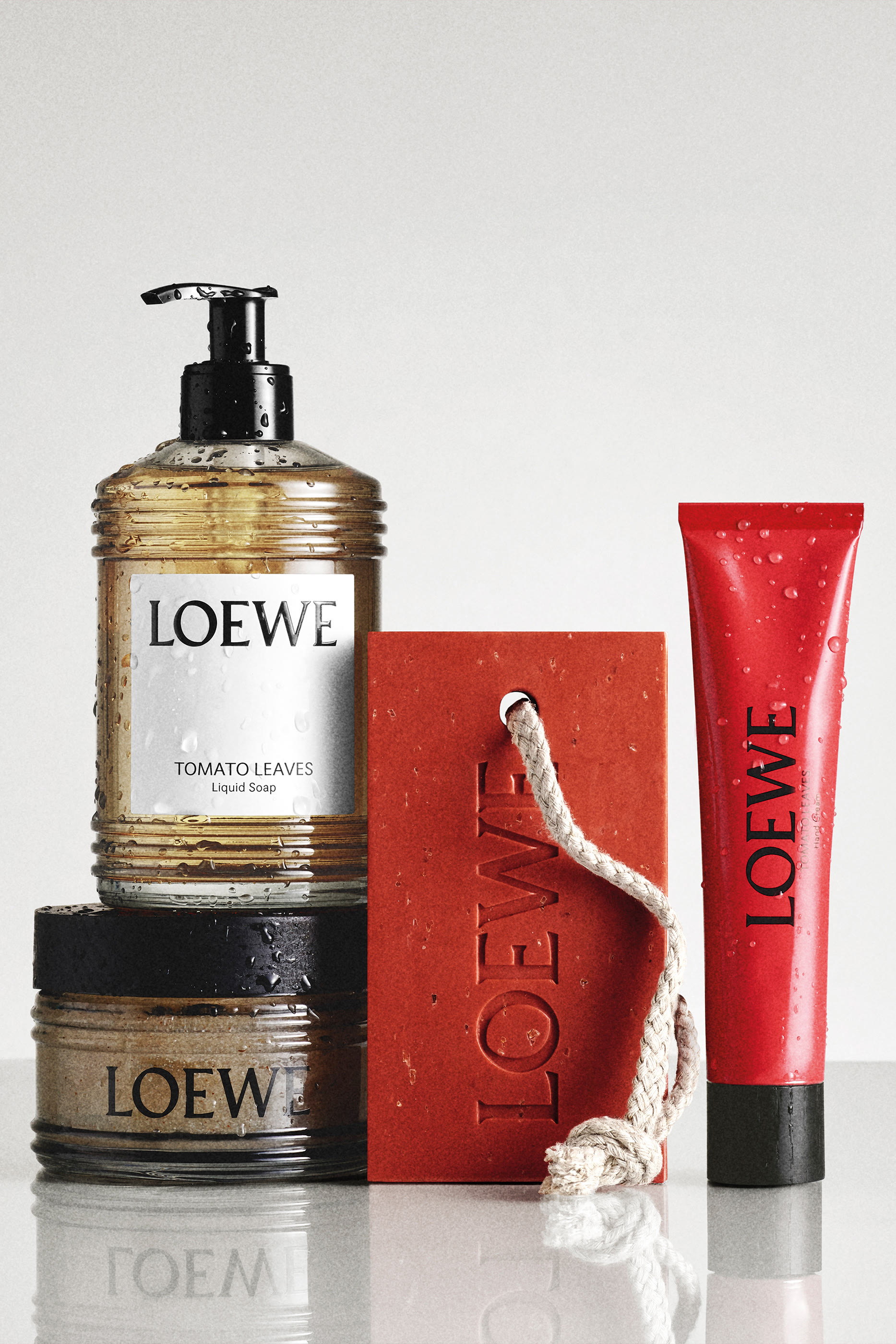 Tomato Leaves Body Scrub